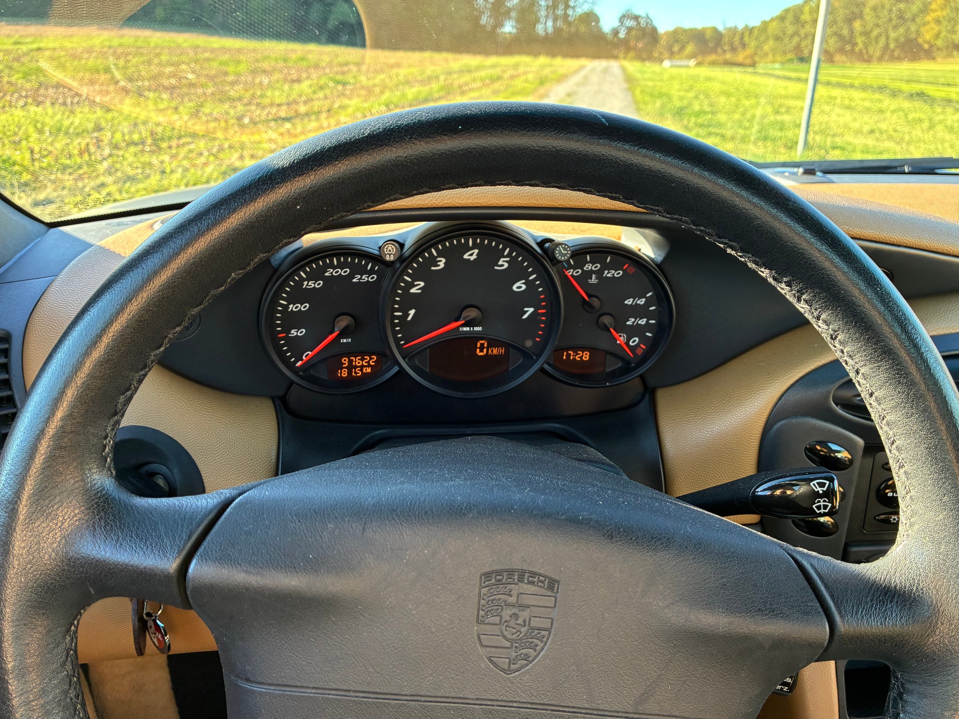 PORSCHE Boxster 204 PS-image-2