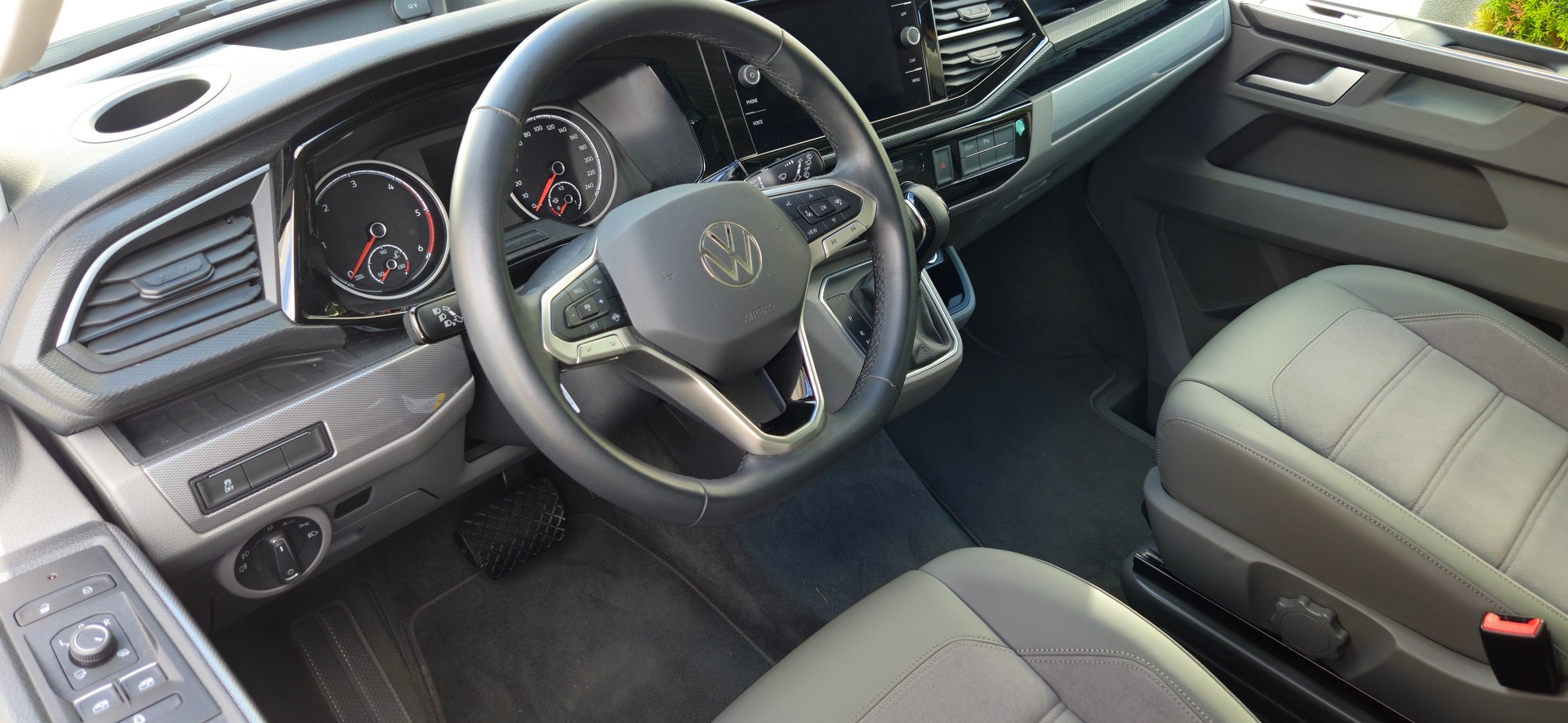 VW CALIFORNIA Ocean Liberty 4M DSG-image-2