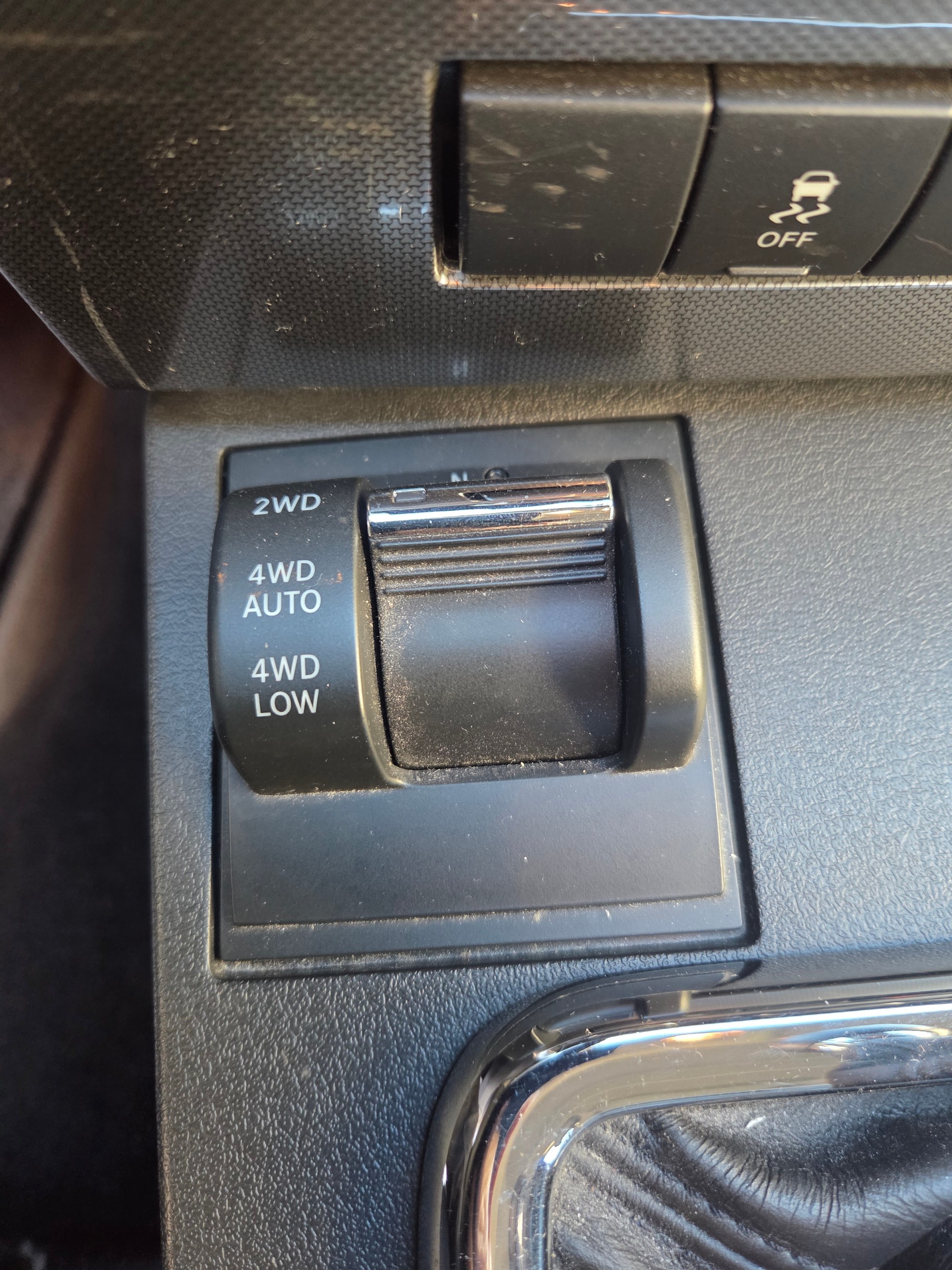 JEEP Cherokee 2.8 CRD Sport-image-12