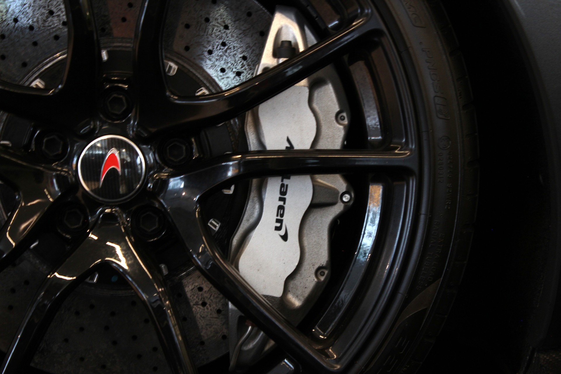 McLAREN 570S Coupé 3.8 V8 SSG-image-9