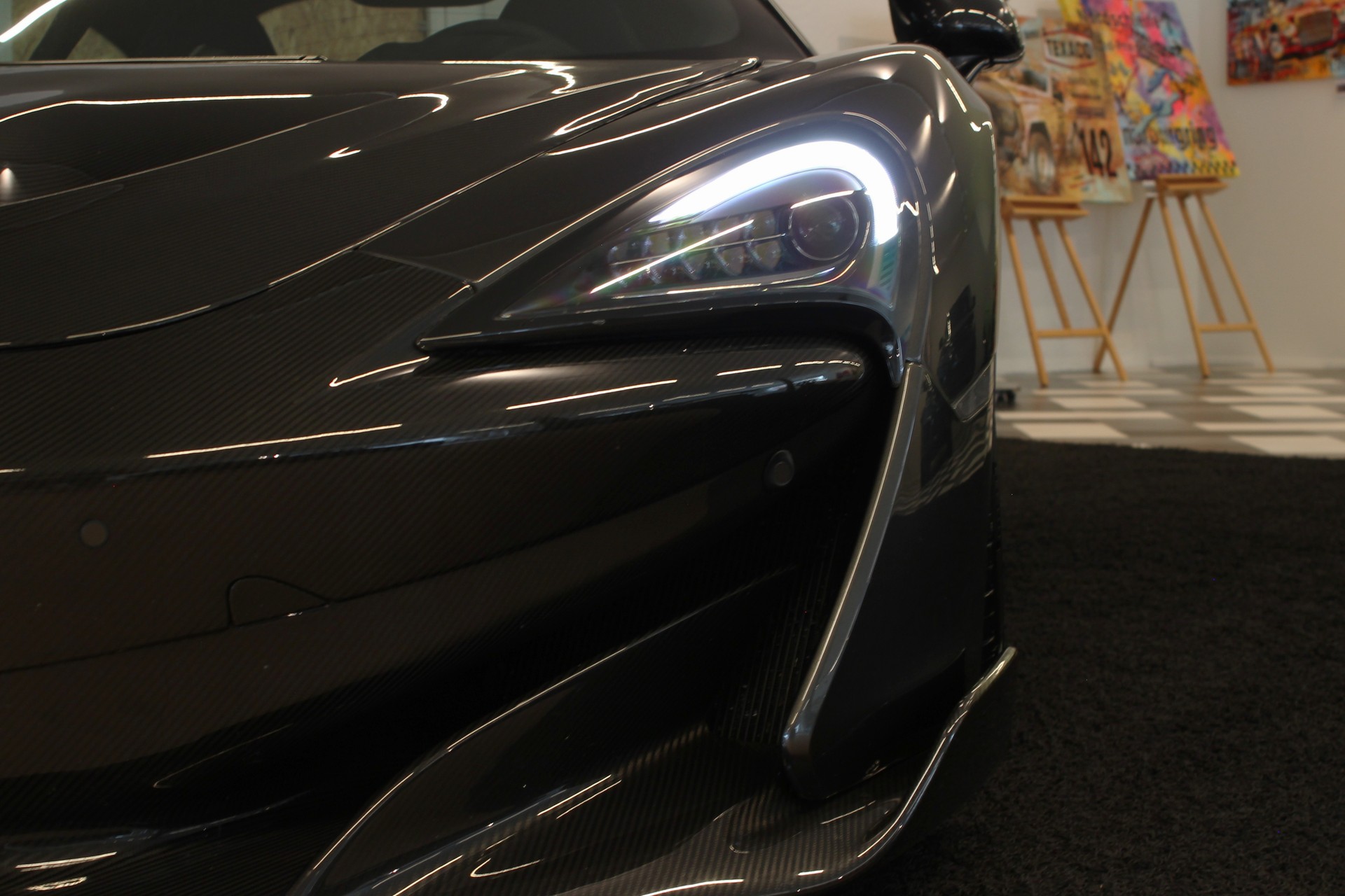 McLAREN 570S Coupé 3.8 V8 SSG-image-10