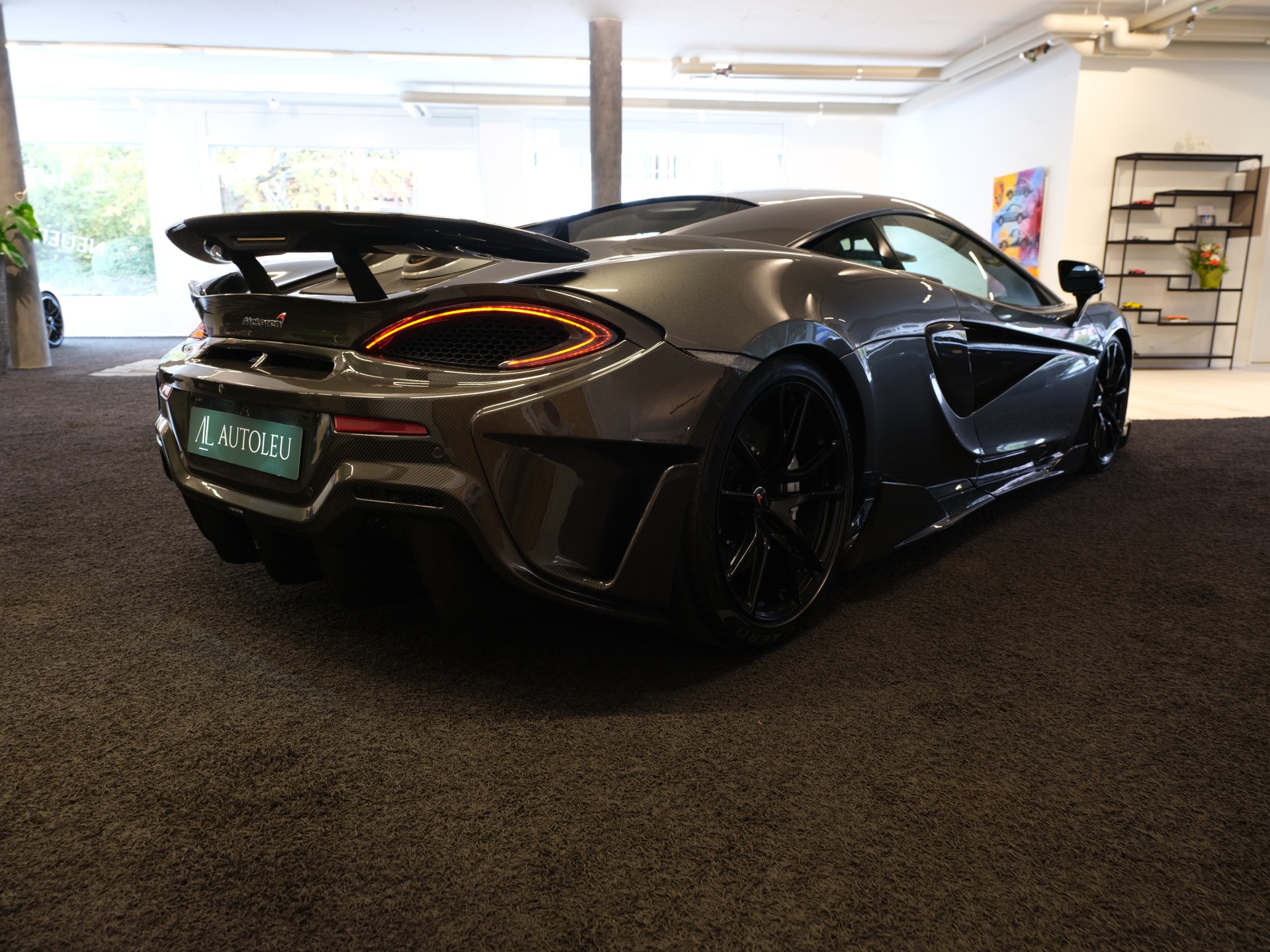 McLAREN 570S Coupé 3.8 V8 SSG-image-6