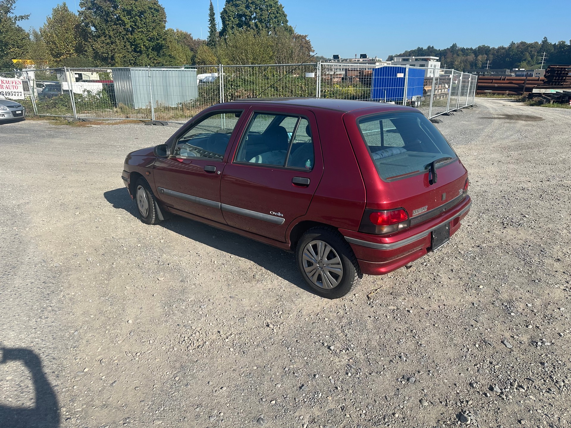 RENAULT Clio 1.4 Oasis-image-8