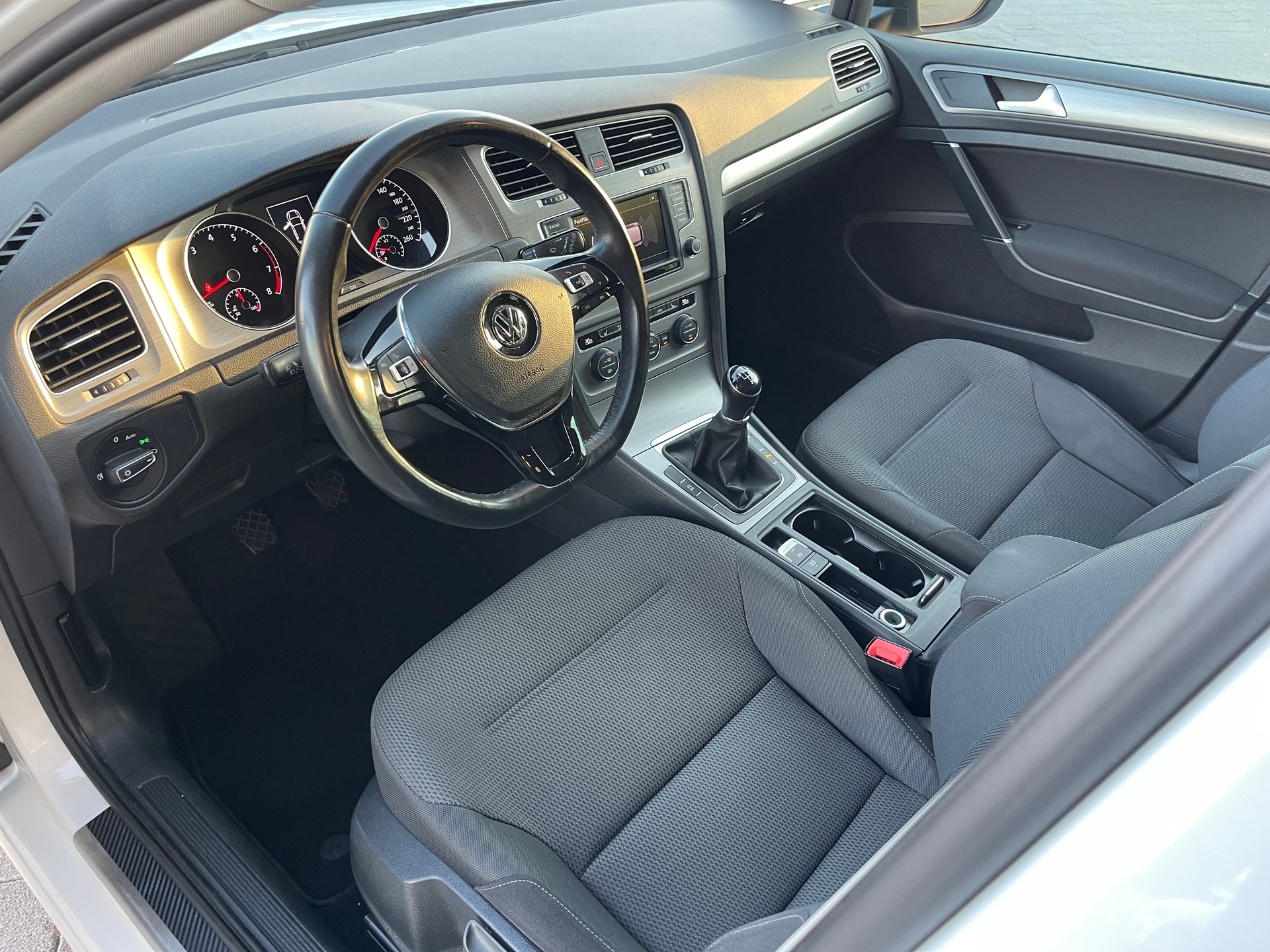 VW Golf 1.4 TSI Allstar-image-9