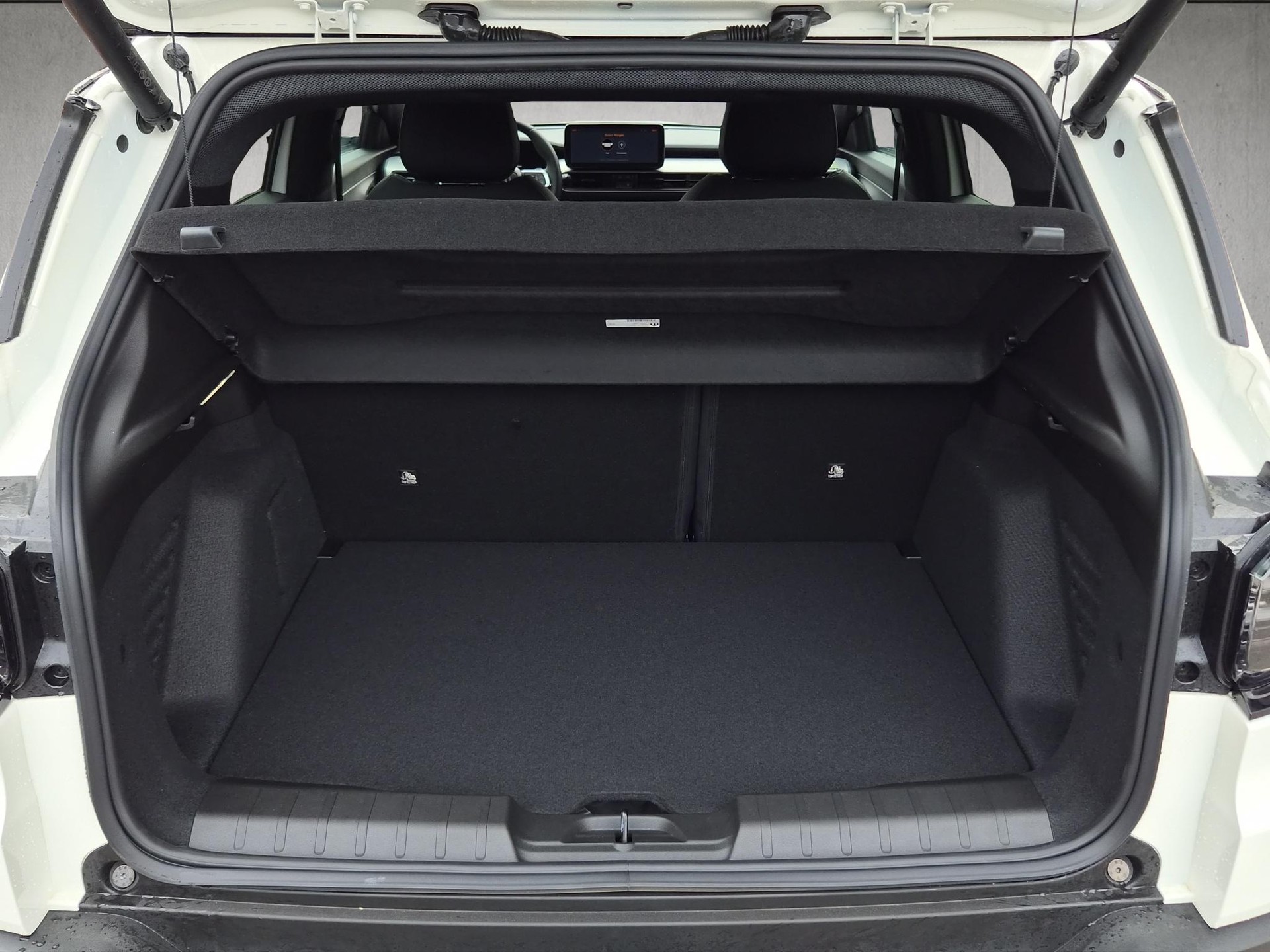 JEEP Avenger 1.2 MHEV Overland 4xe-image-13