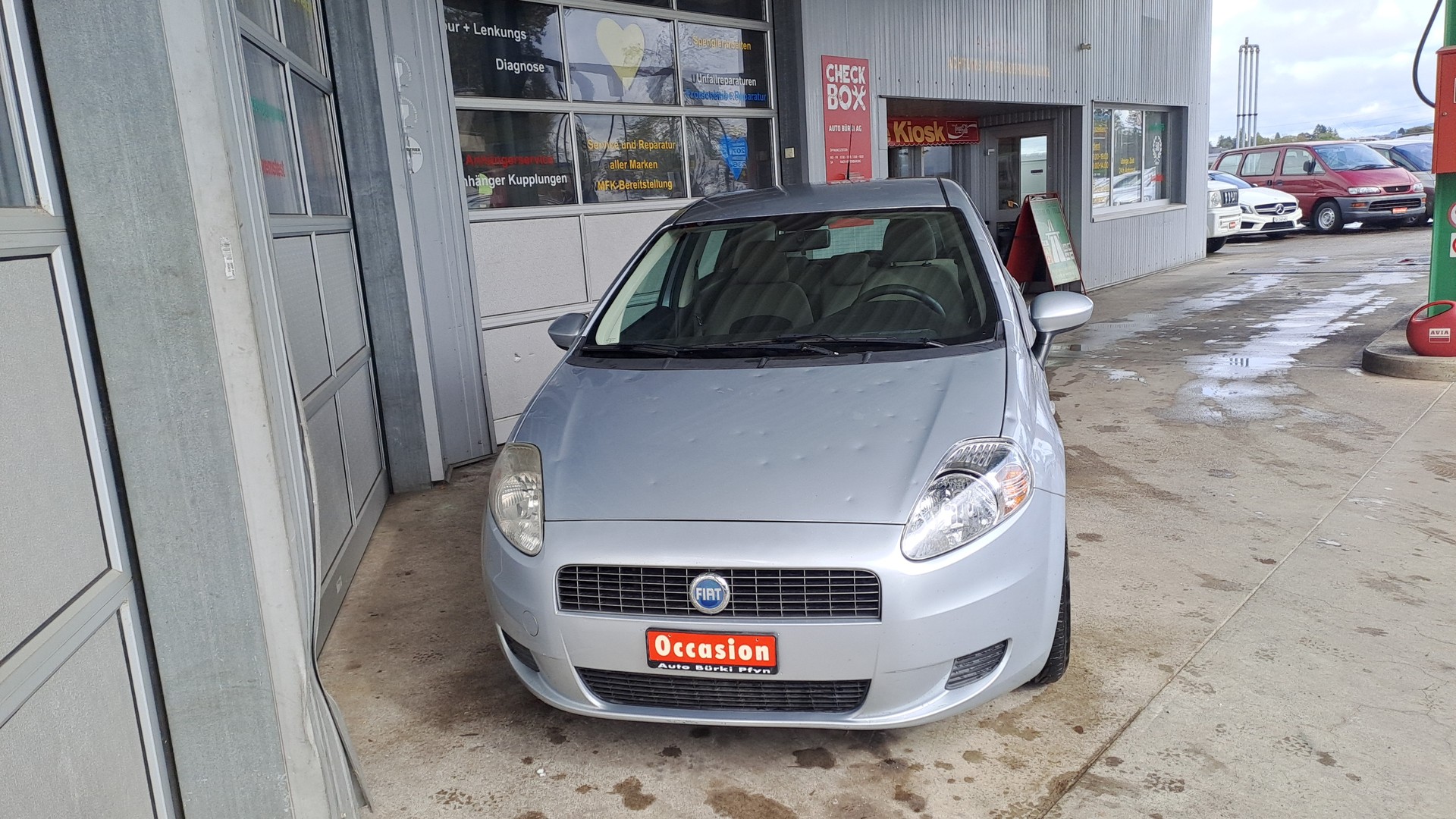FIAT Punto 1.4 16V Dynamic-image-2