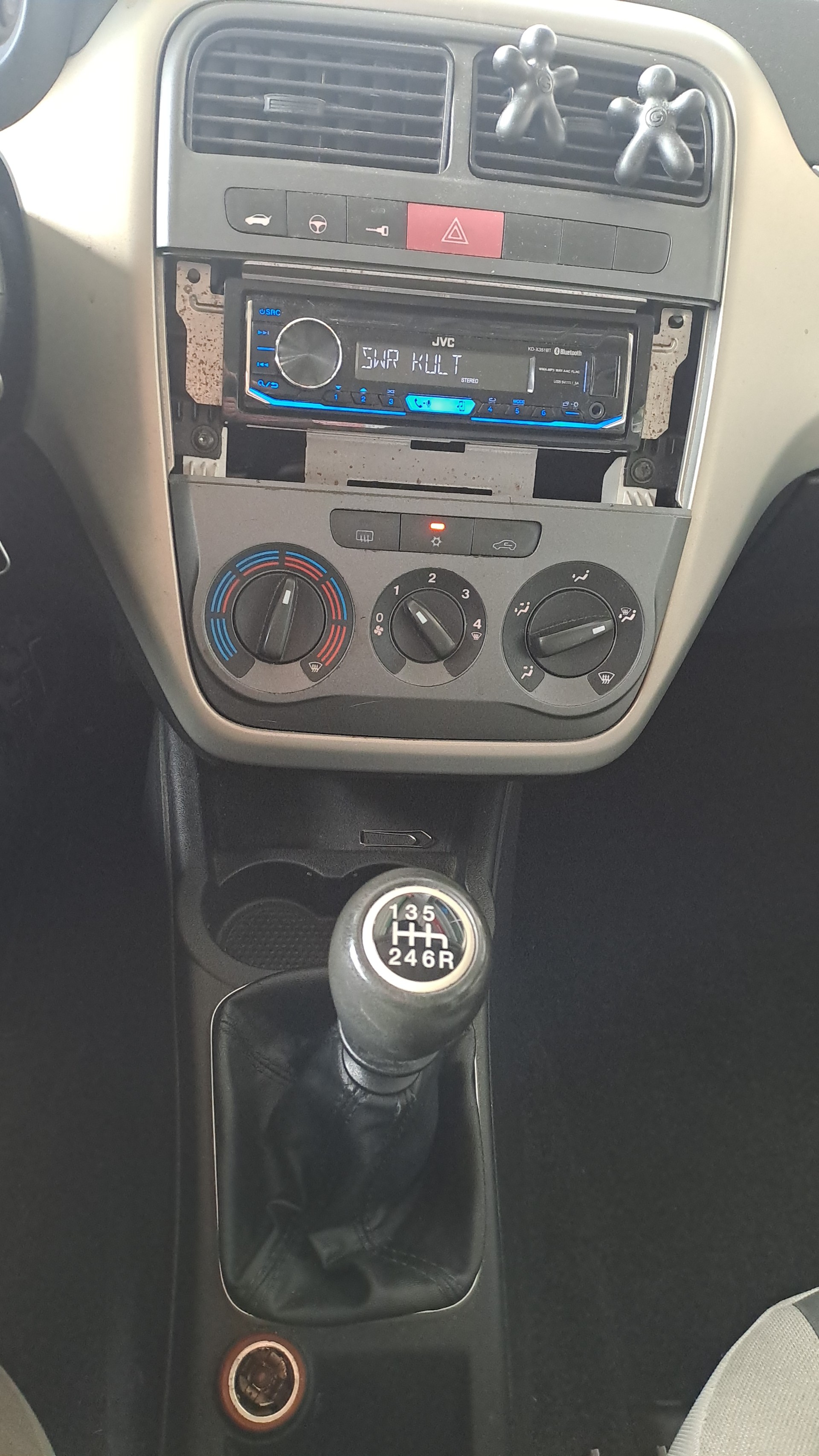 FIAT Punto 1.4 16V Dynamic-image-12