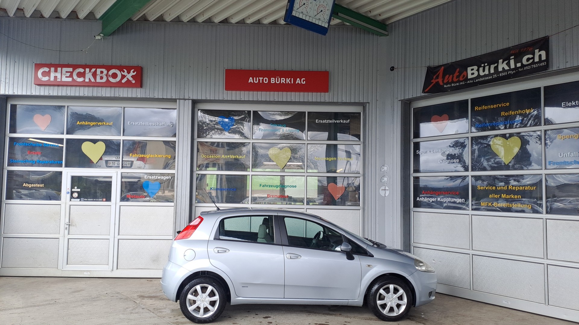 FIAT Punto 1.4 16V Dynamic-image-6