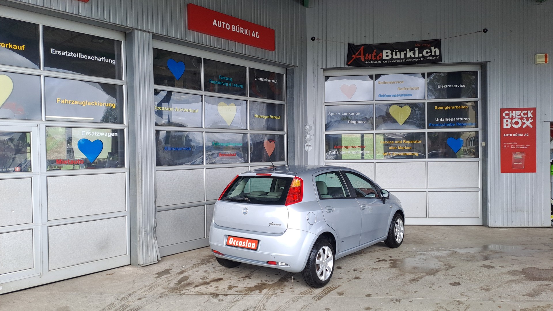 FIAT Punto 1.4 16V Dynamic-image-7