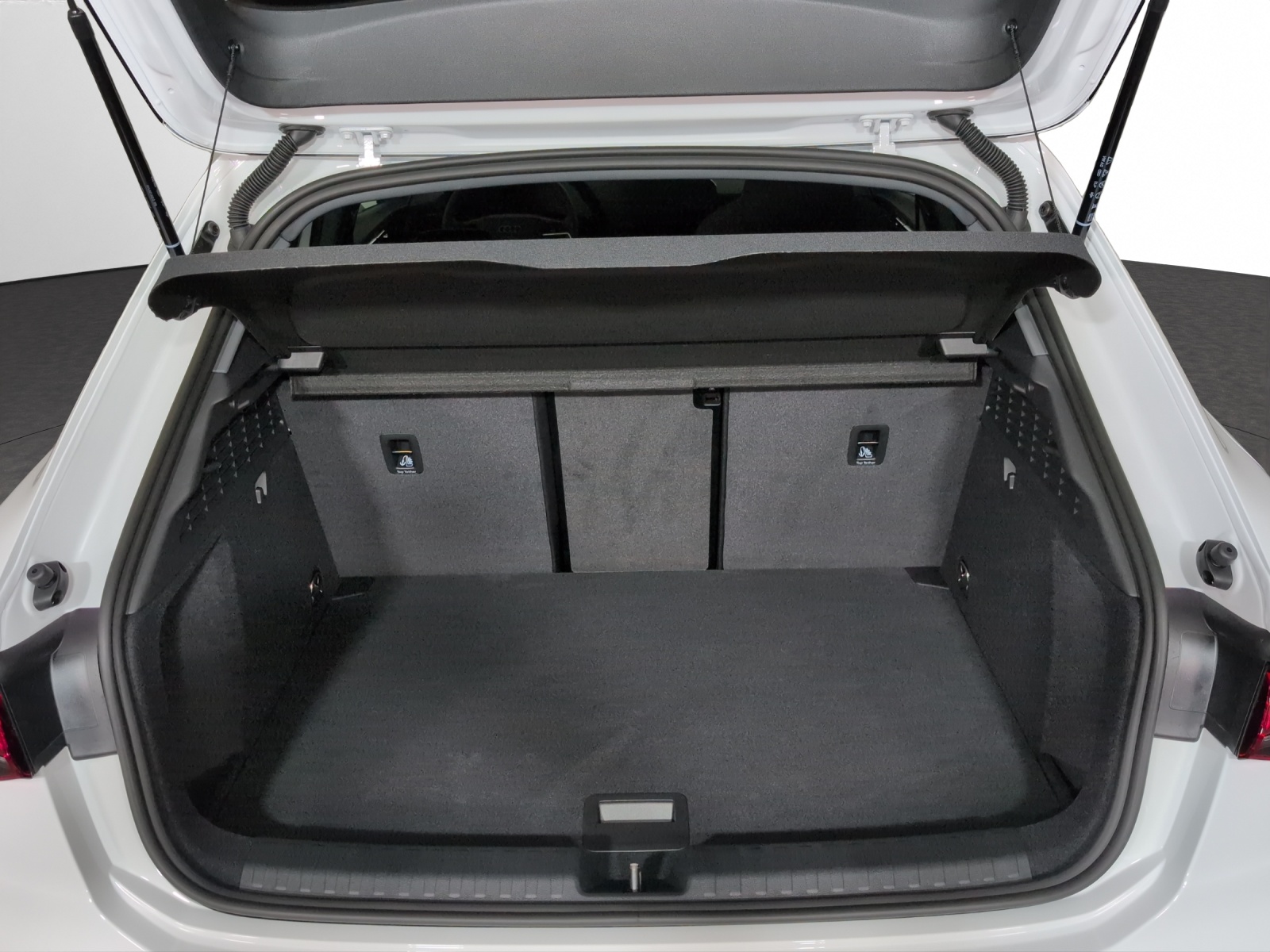 AUDI A3 Sportback TFSI 85 kW Ambition S-tronic-image-14