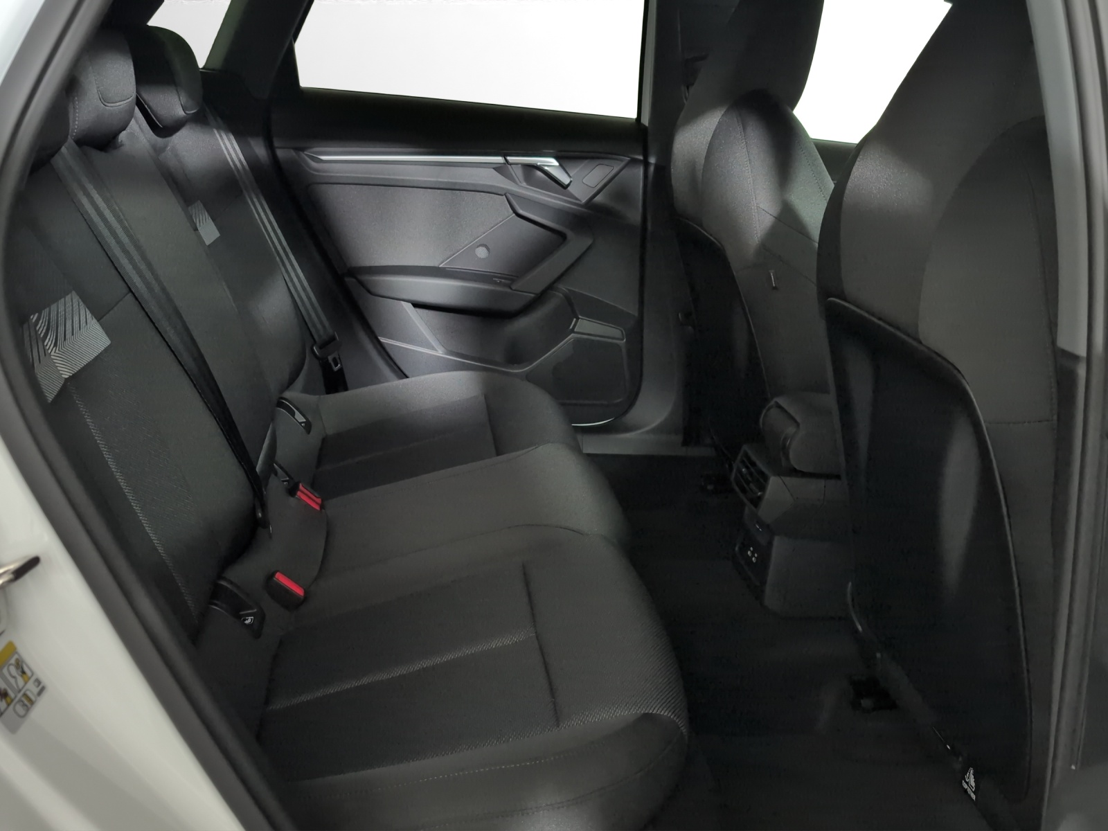 AUDI A3 Sportback TFSI 85 kW Ambition S-tronic-image-8