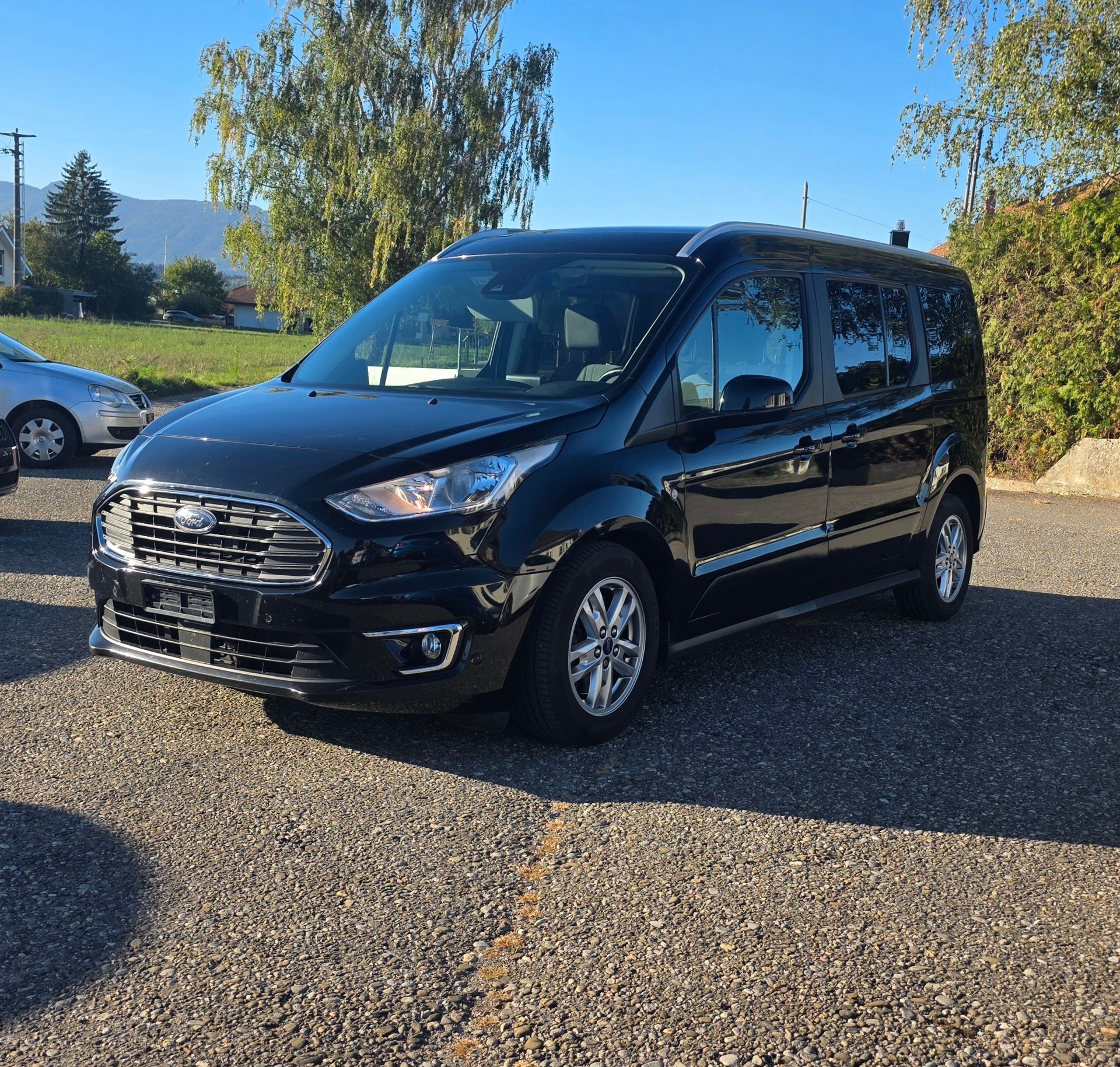 FORD Grand Tourneo Connect 1.5 EcoBlue Trend Automat-image-2