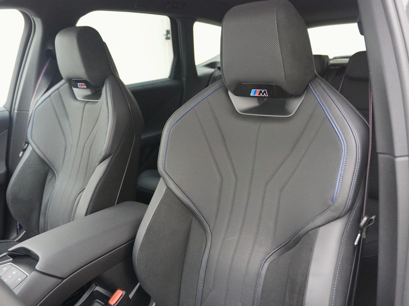 BMW iX3 50 xDrive M Sport Pro-image-7