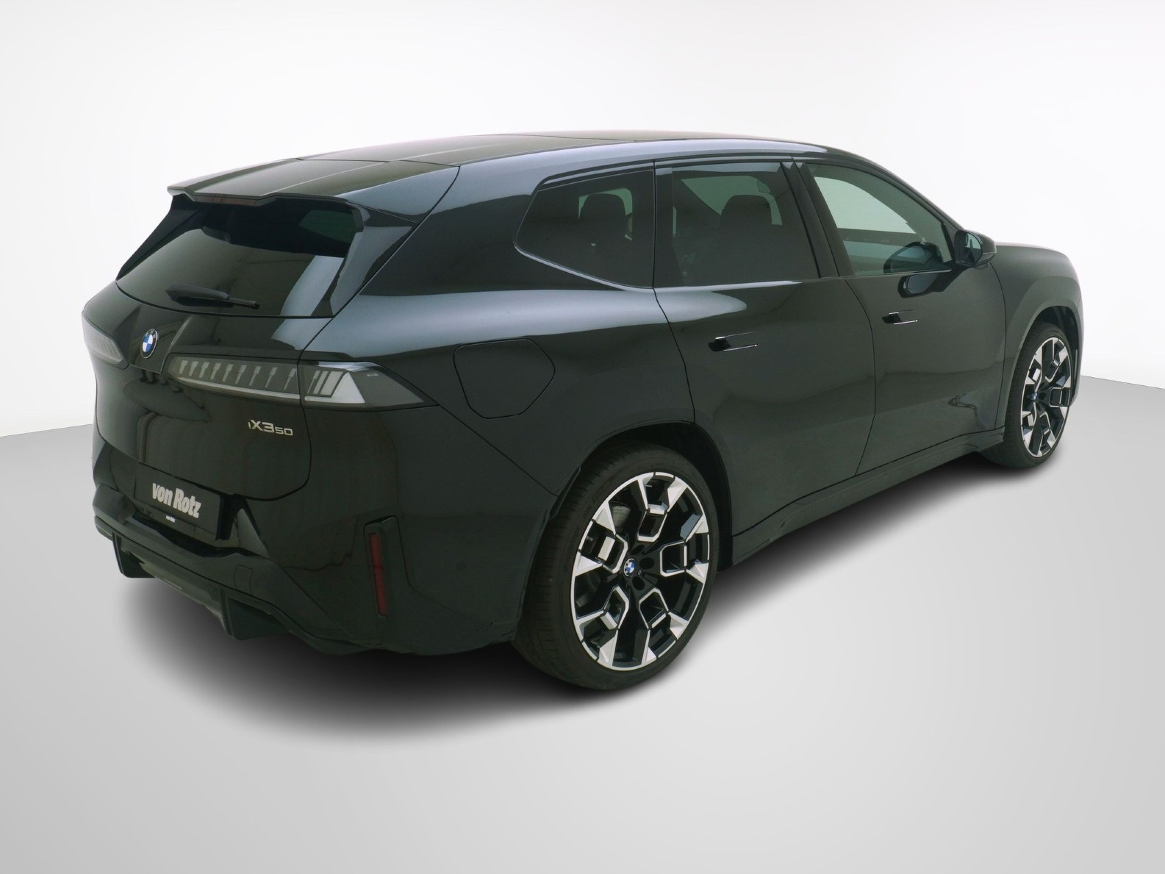 BMW iX3 50 xDrive M Sport Pro-image-4