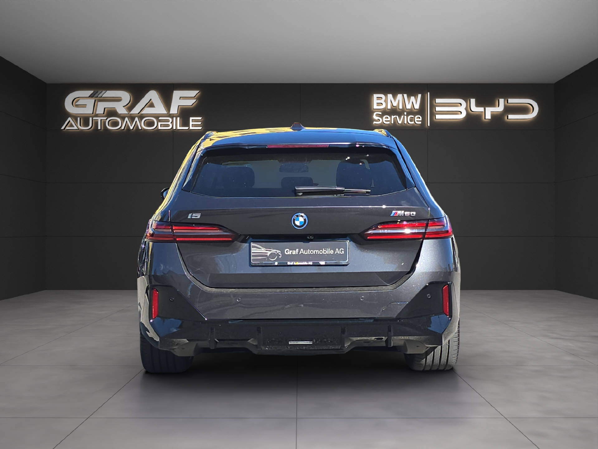 BMW i5 M60 xDrive Touring ** Leasingaktion 2,9% // 2'000 kg Anhängelast **-image-5
