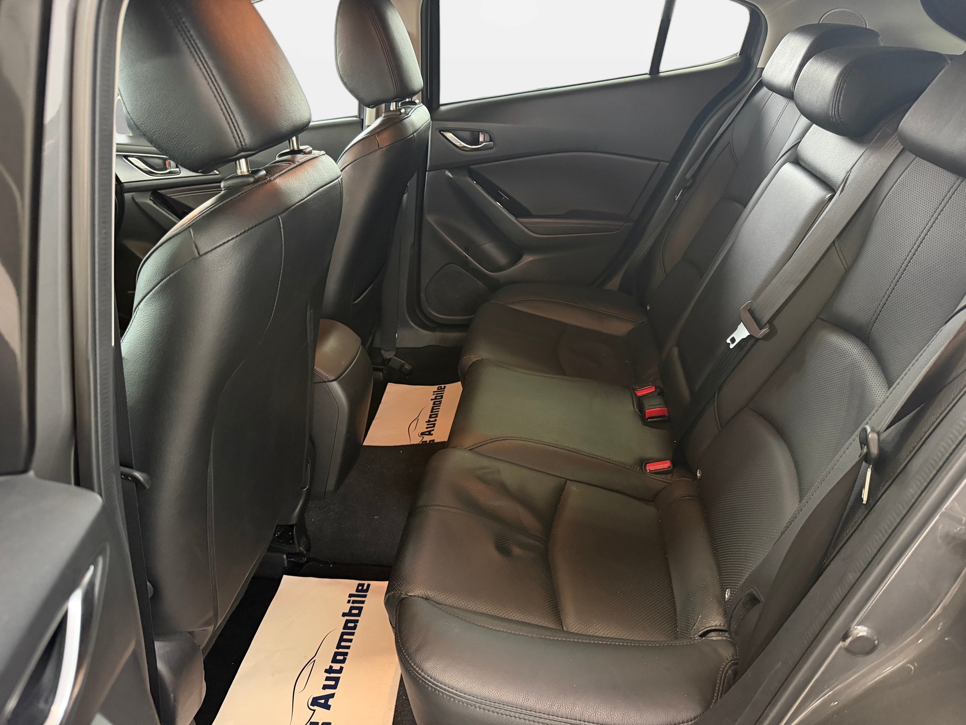 MAZDA 3 SKYACTIV-G 120 Revolution Automat | CH-Auto | Frisch MFK | Leder | Navi | HUD-image-9