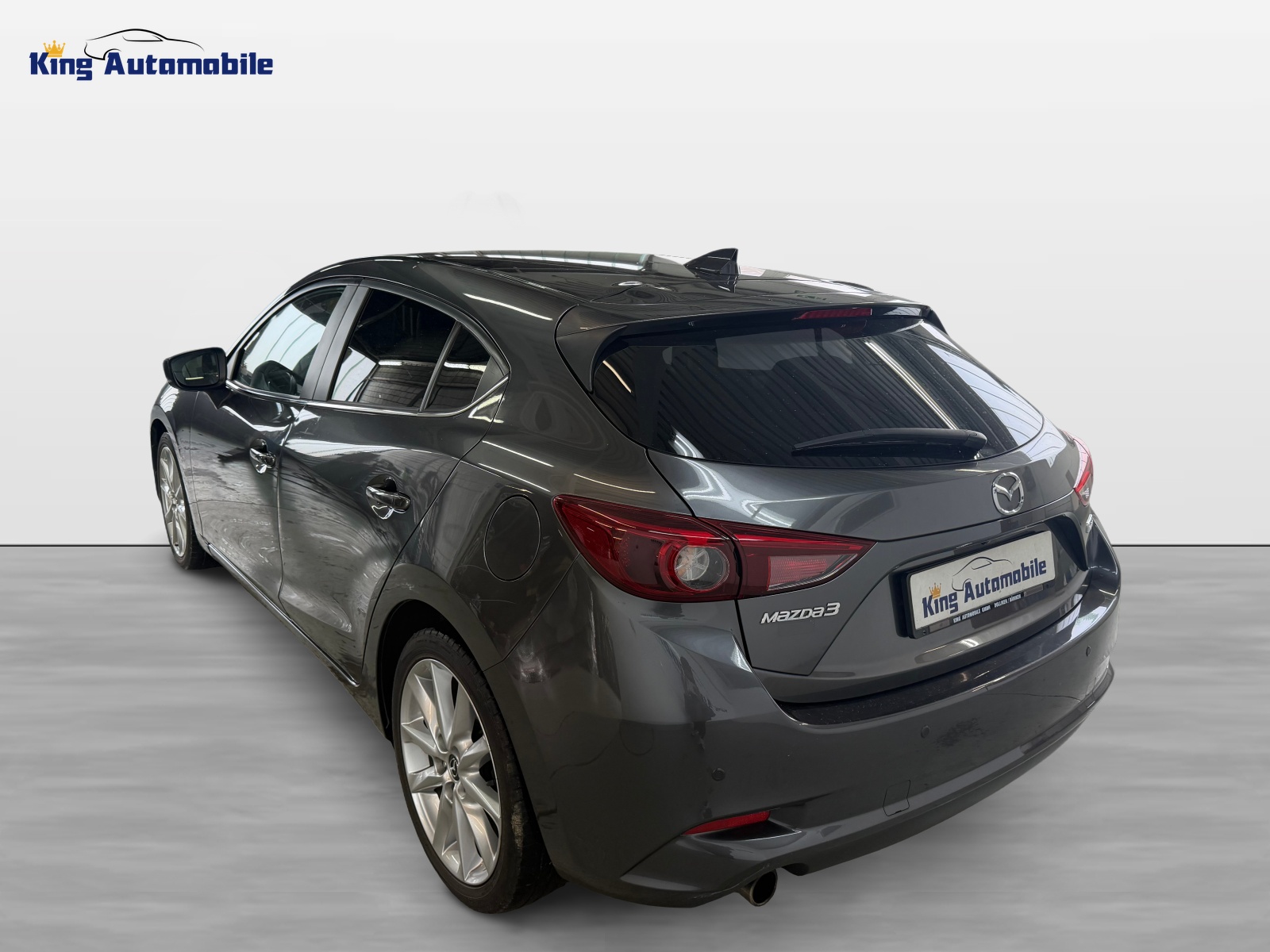 MAZDA 3 SKYACTIV-G 120 Revolution Automat | CH-Auto | Frisch MFK | Leder | Navi | HUD-image-4