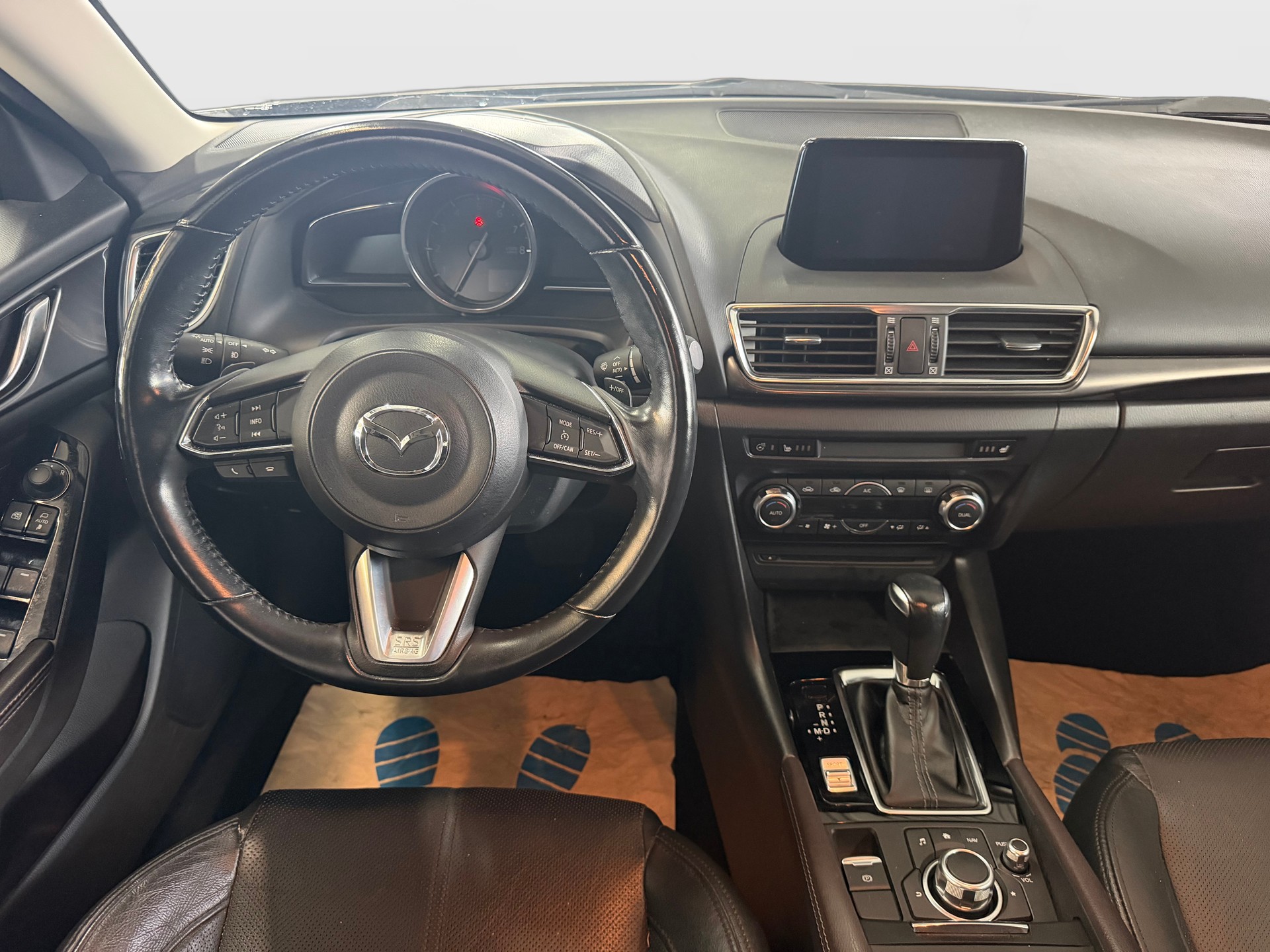MAZDA 3 SKYACTIV-G 120 Revolution Automat | CH-Auto | Frisch MFK | Leder | Navi | HUD-image-11