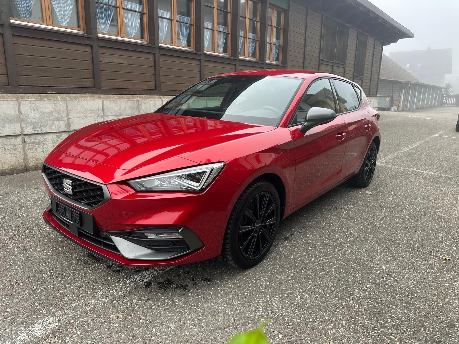 SEAT Leon 1.4 eHybrid pHEV DSG FR-image-1