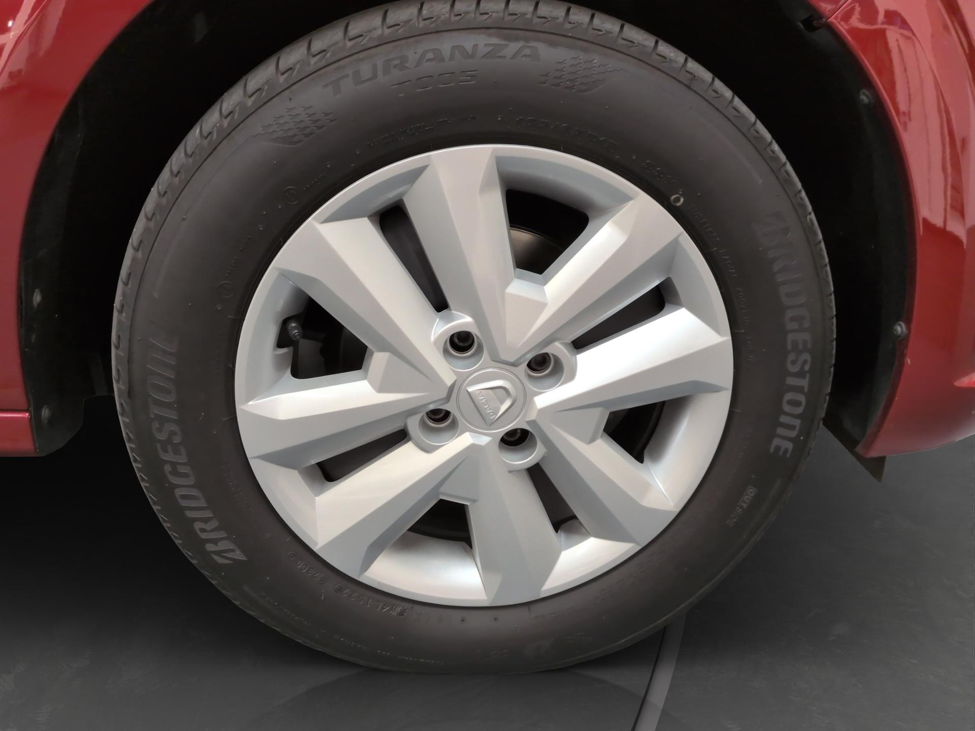 DACIA Sandero TCe 90 Comfort-image-17