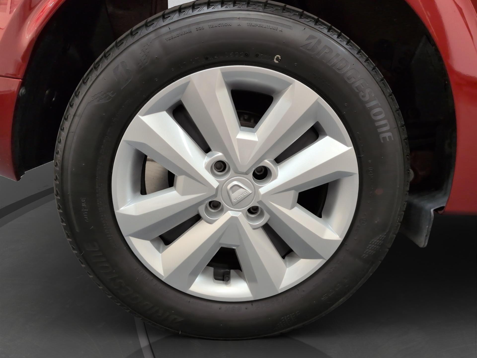 DACIA Sandero TCe 90 Comfort-image-25
