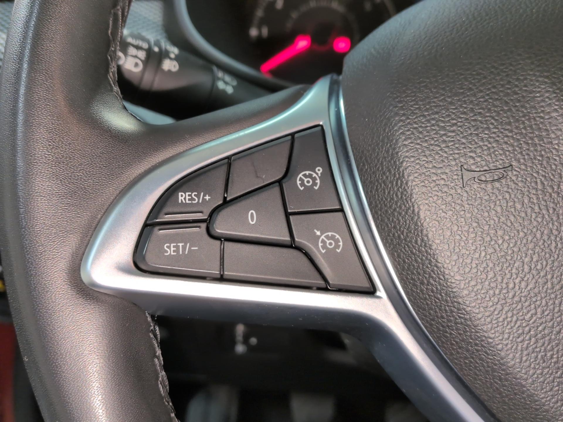DACIA Sandero TCe 90 Comfort-image-18