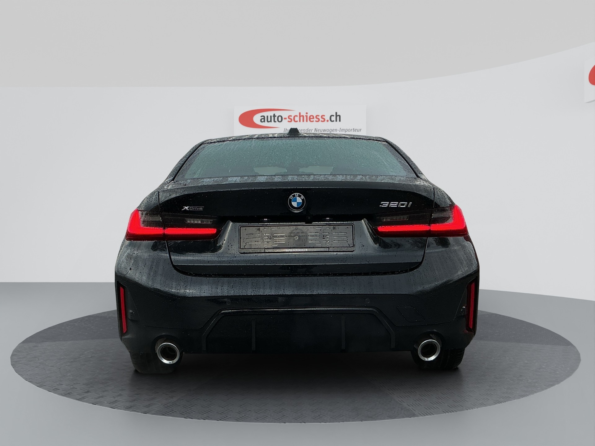 BMW 320i xDrive Steptronic M Sport Shadow Line-image-3
