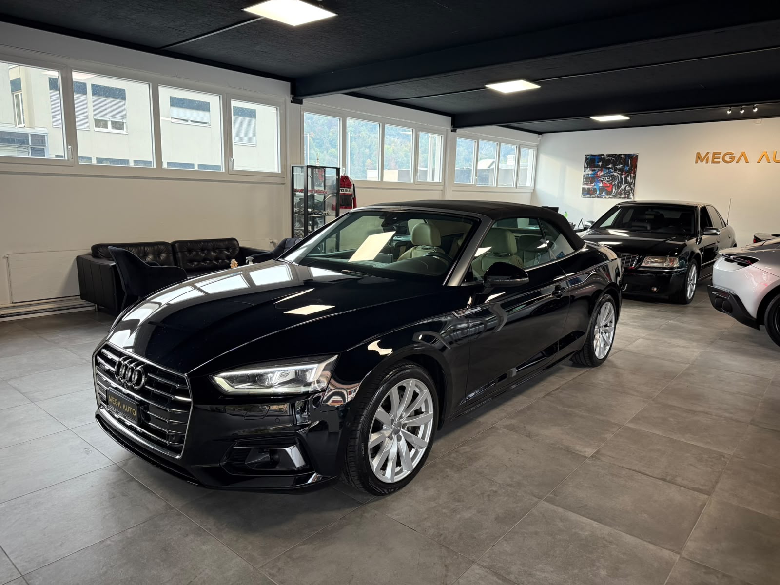 AUDI A5 Cabriolet 3.0 TDI Design S-tronic quattro-image-11