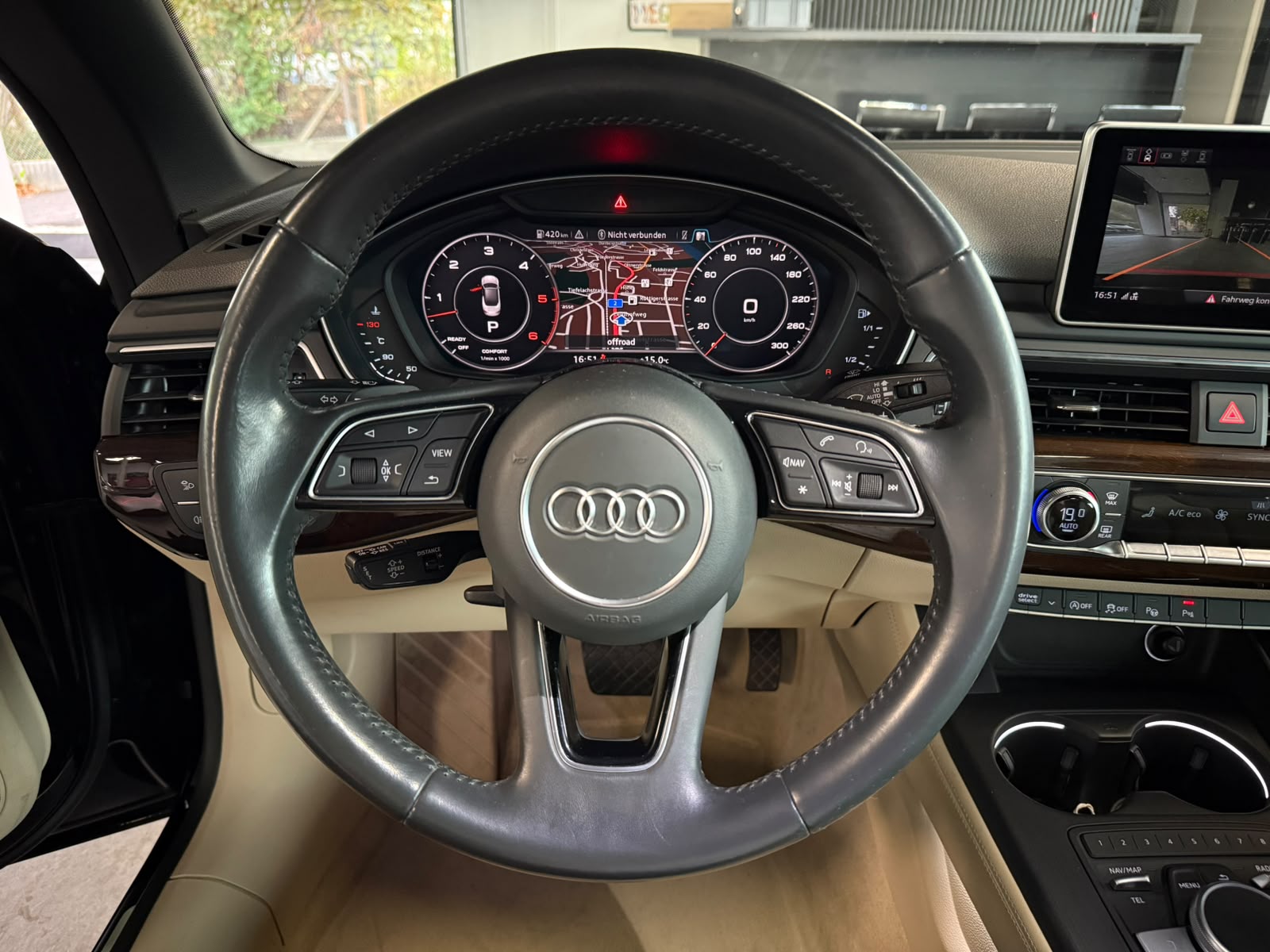 AUDI A5 Cabriolet 3.0 TDI Design S-tronic quattro-image-19