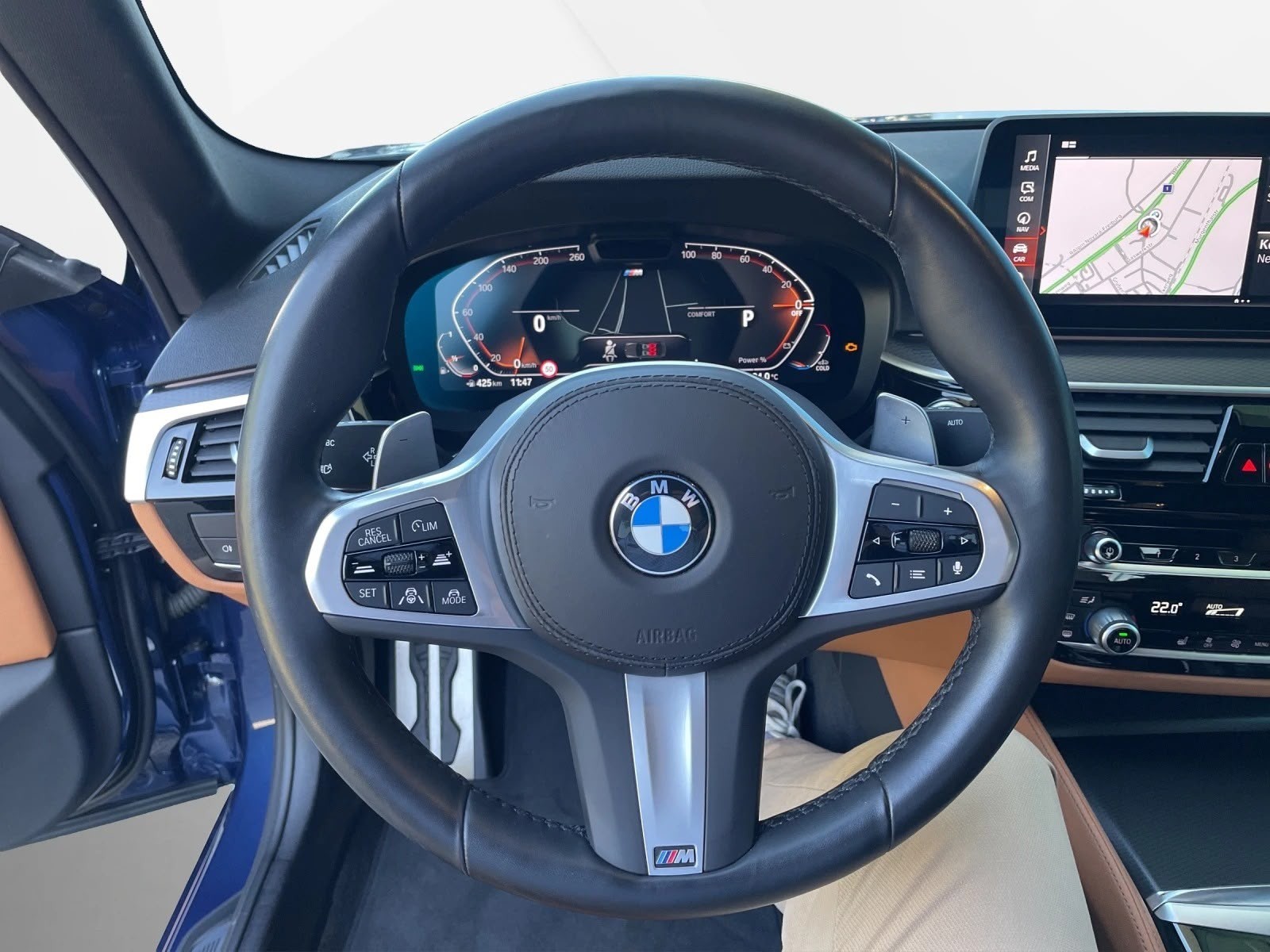 BMW 520i 48V M Sport Steptronic-image-5