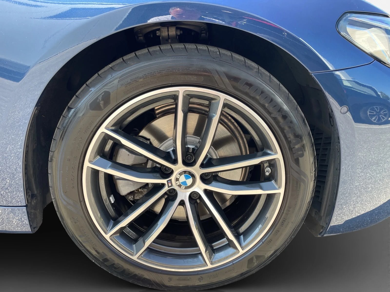 BMW 520i 48V M Sport Steptronic-image-11