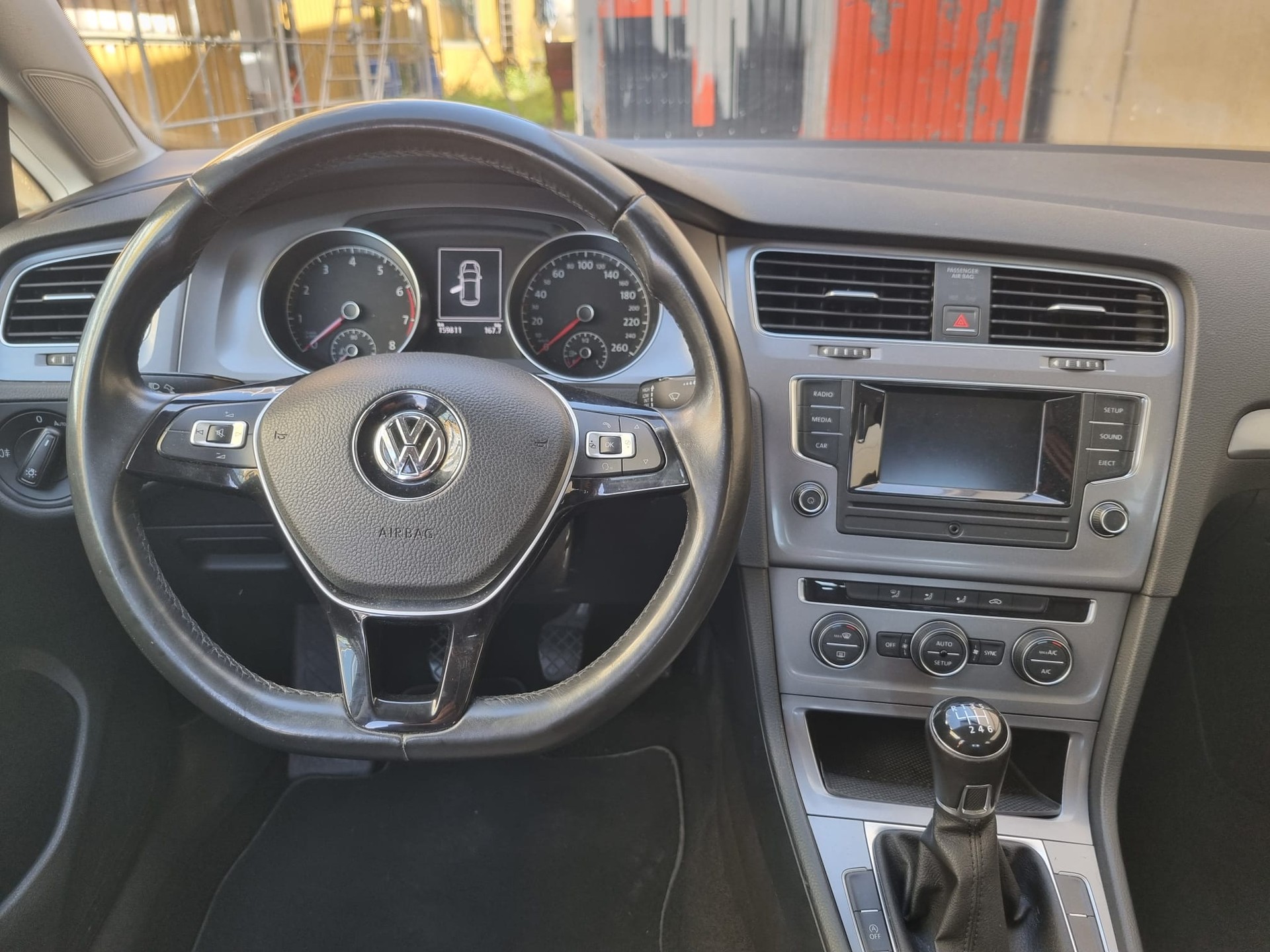 VW Golf 1.2 TSI Trendline-image-4