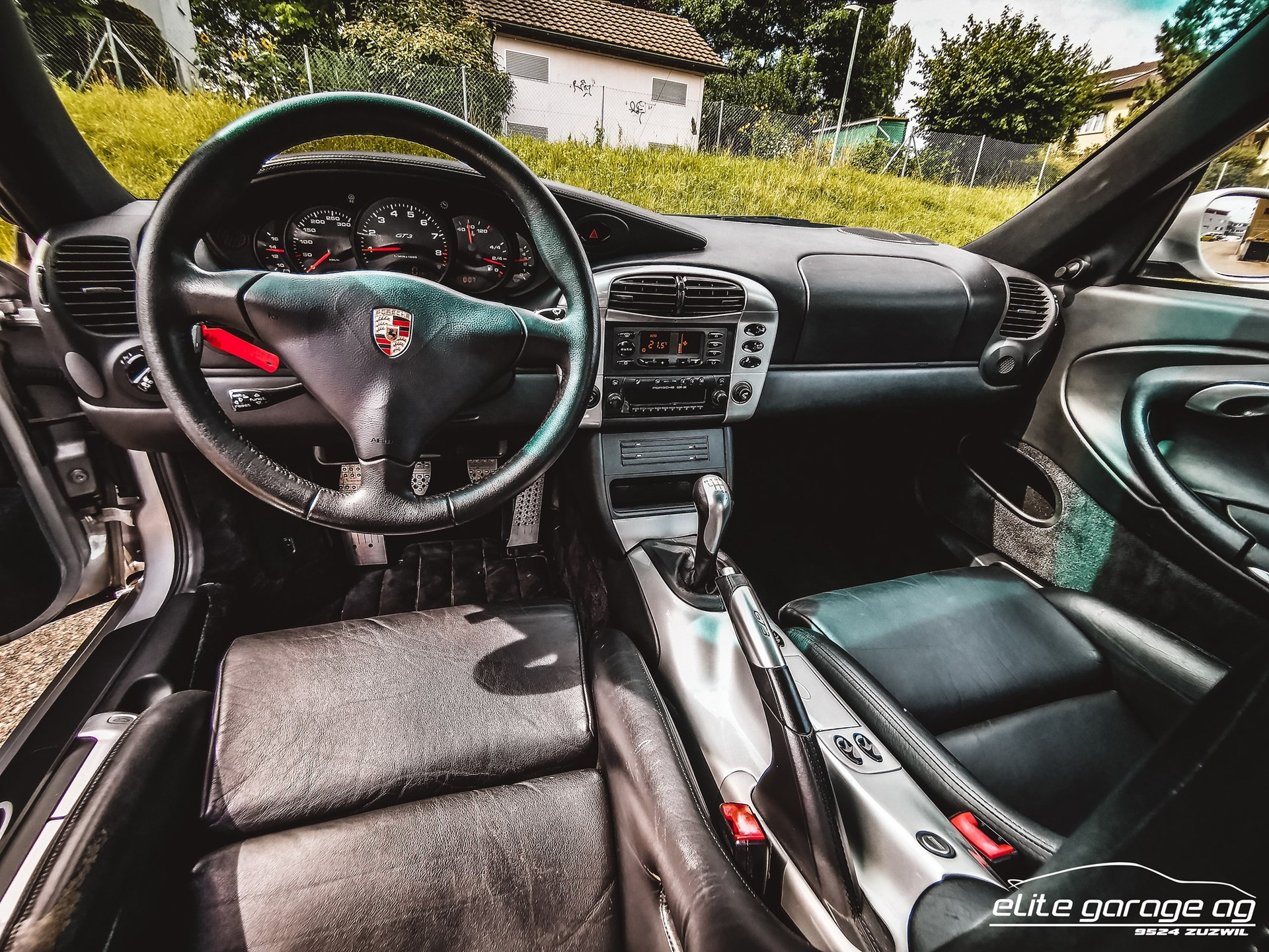 PORSCHE 911 GT3-image-13