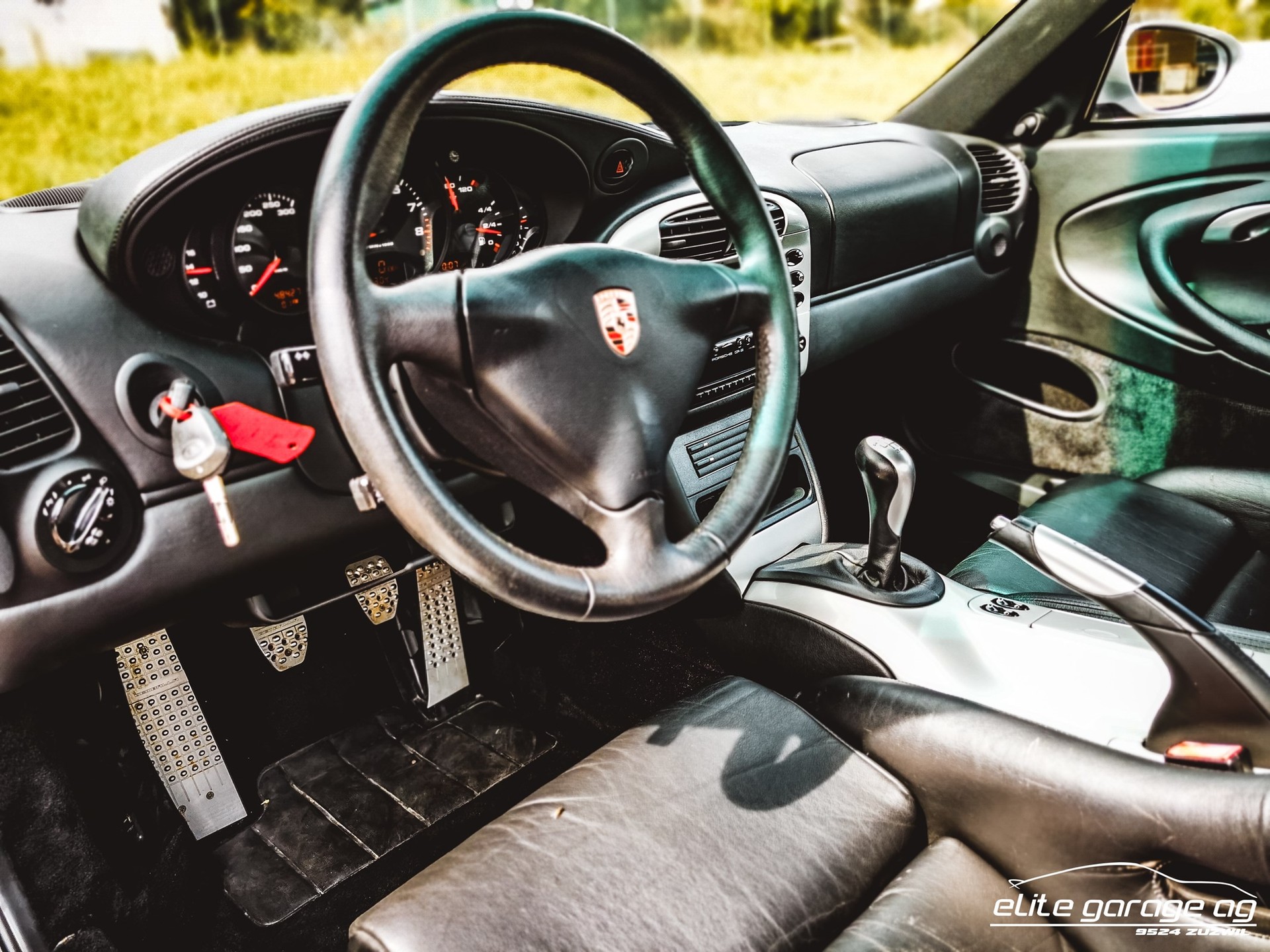 PORSCHE 911 GT3-image-12