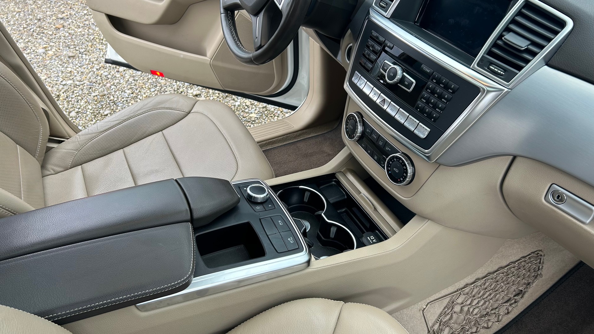 MERCEDES-BENZ ML 350 BlueTEC Executive 4Matic 7G-Tronic-image-21