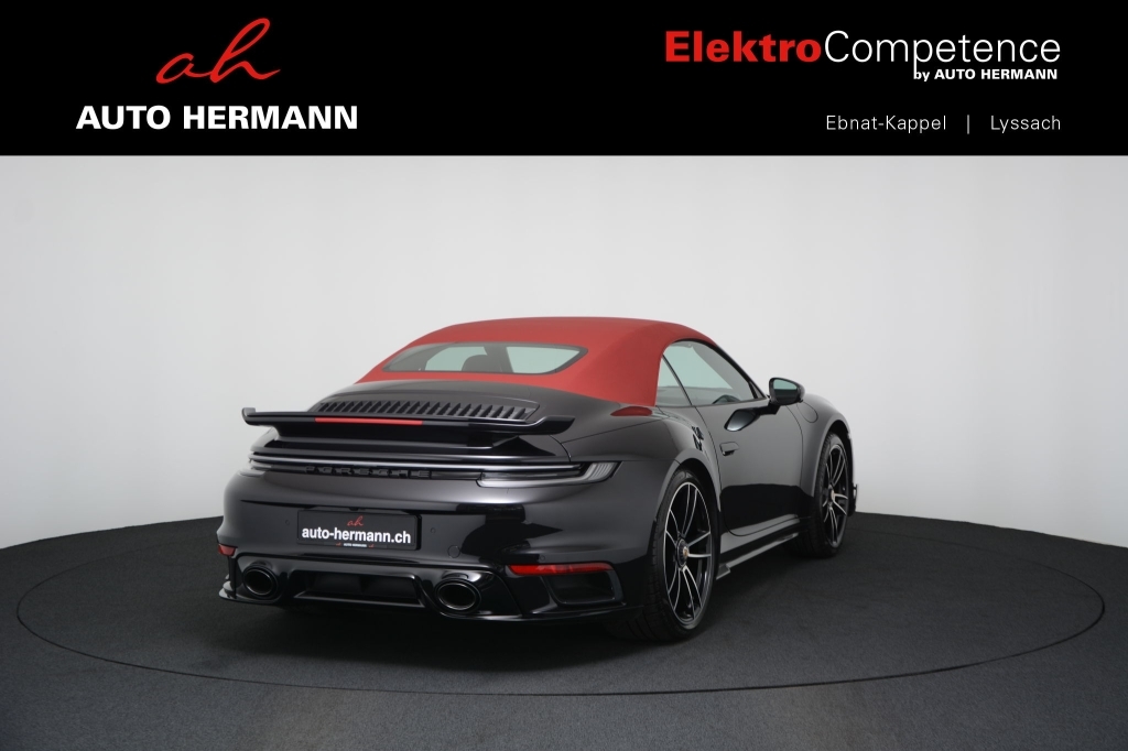 PORSCHE 911 Turbo S Cabriolet PDK *Sport Design*-image-6