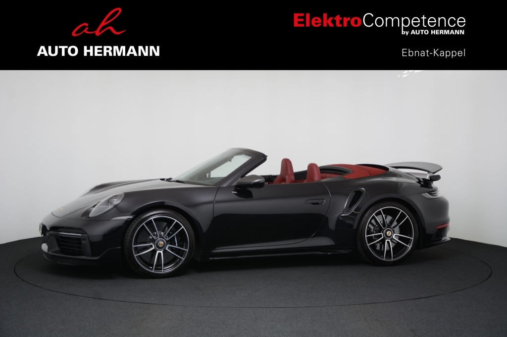 PORSCHE 911 Turbo S Cabriolet PDK *Sport Design*-image-2