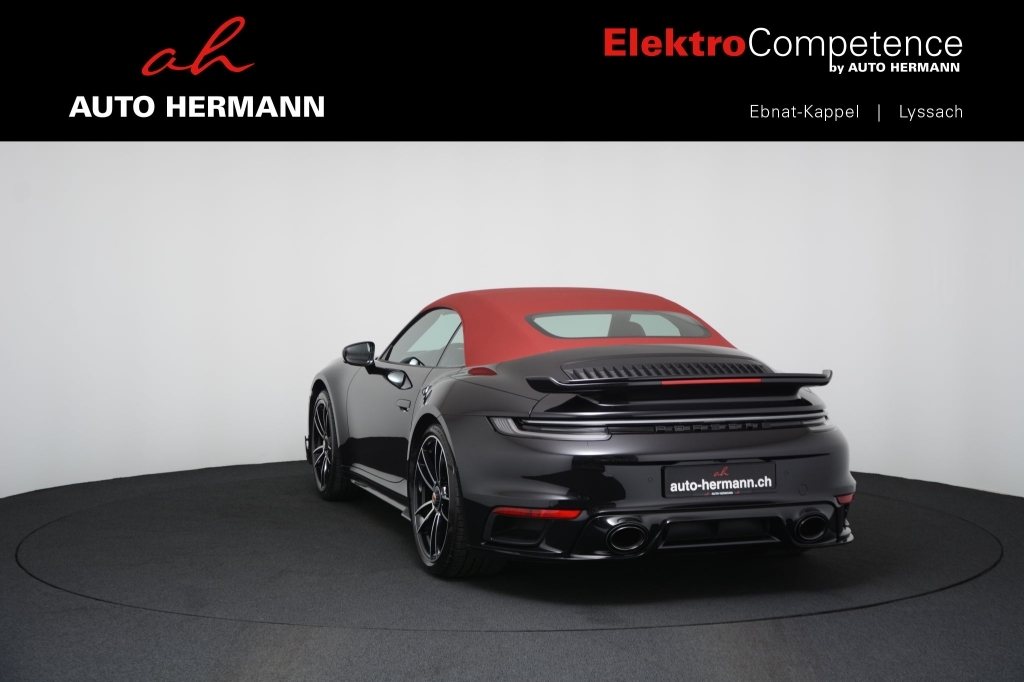 PORSCHE 911 Turbo S Cabriolet PDK *Sport Design*-image-5
