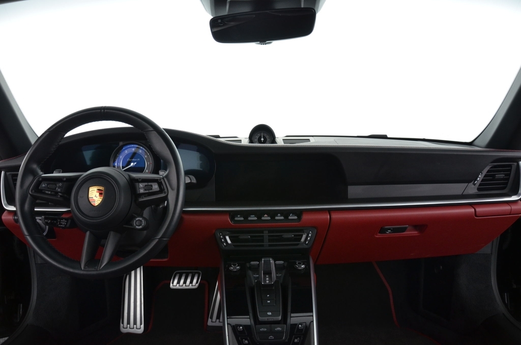 PORSCHE 911 Turbo S Cabriolet PDK *Sport Design*-image-11
