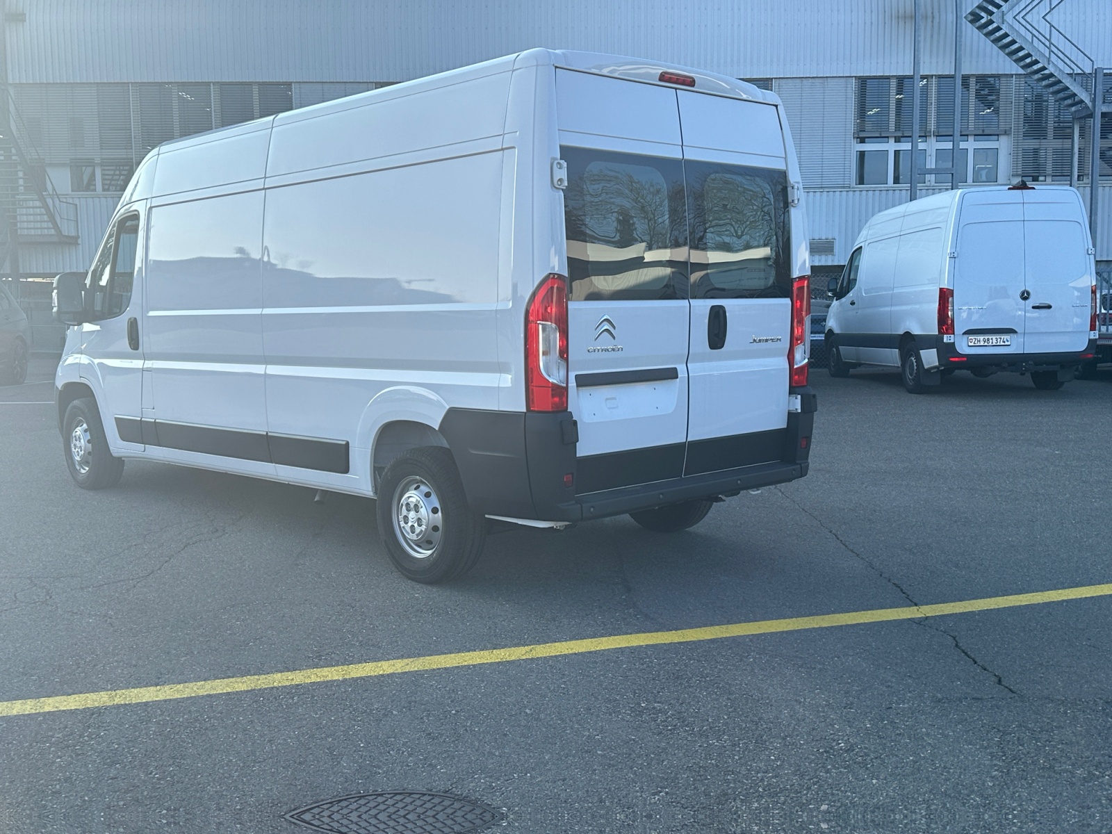 CITROEN Jumper 33 2.2 BlueHDi 140 L3H2-image-3
