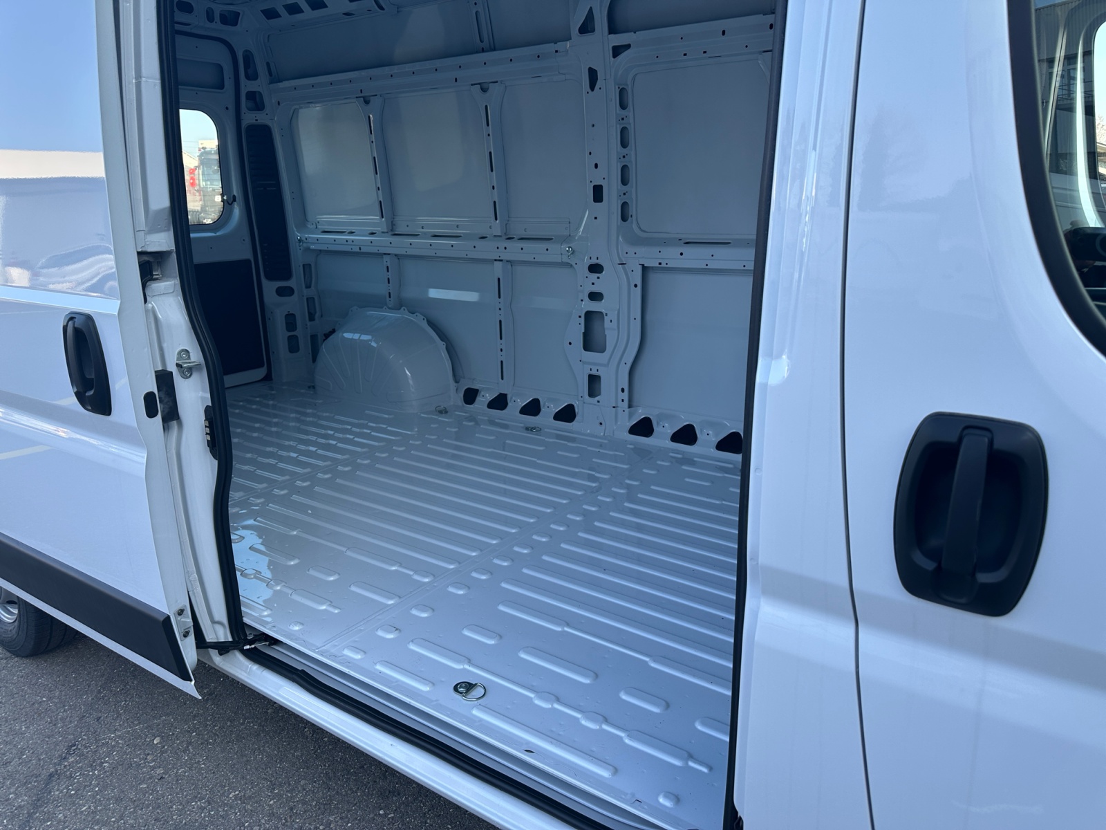 CITROEN Jumper 33 2.2 BlueHDi 140 L3H2-image-12