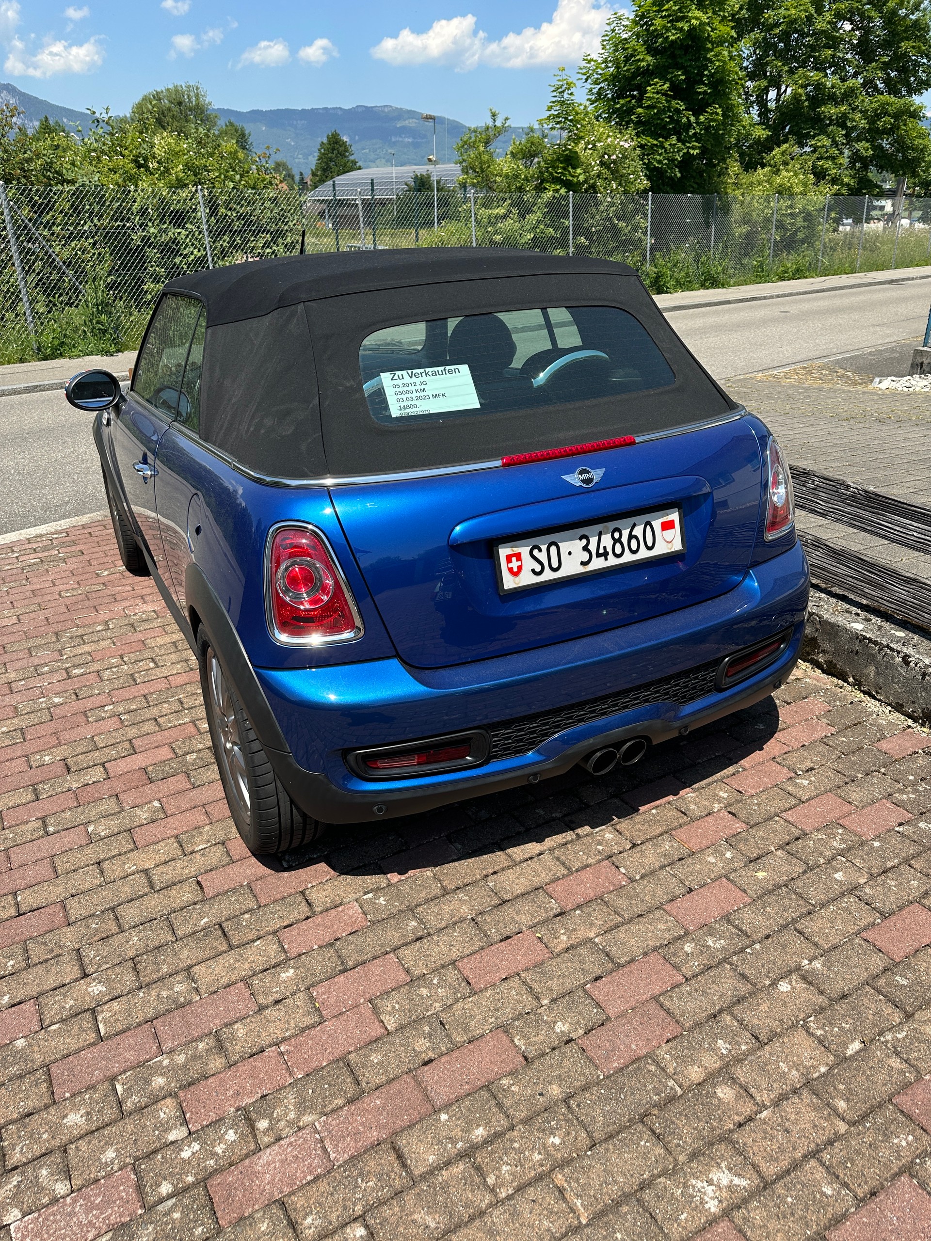 MINI Cooper S Cabriolet-image-2