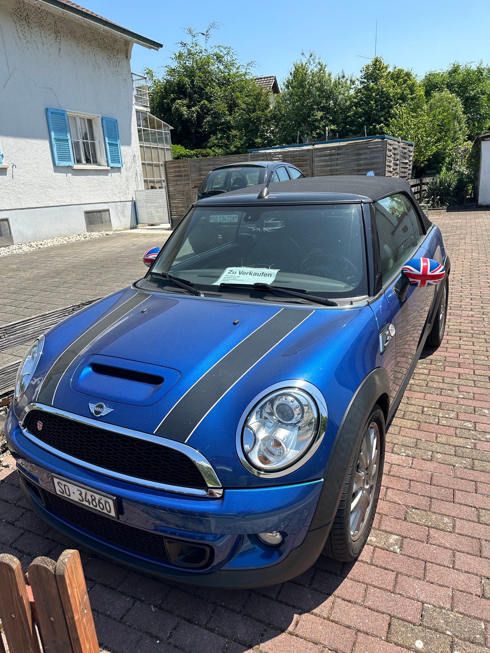MINI Cooper S Cabriolet-image-3