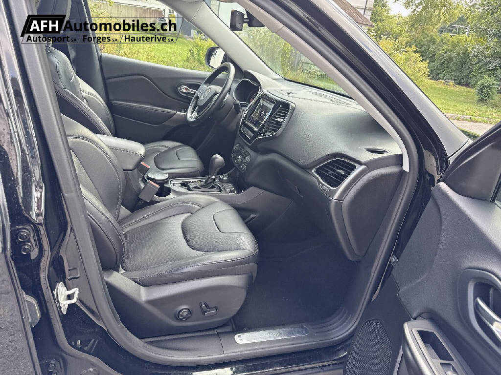 JEEP Cherokee 2.0 T Limited AWD-image-9