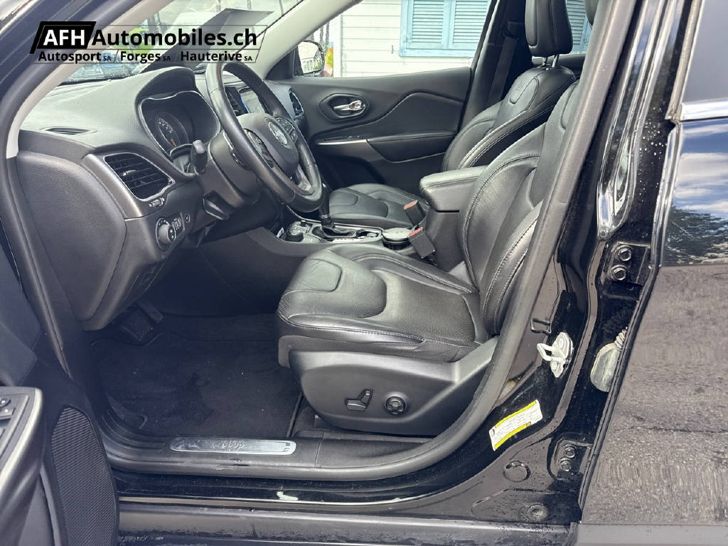 JEEP Cherokee 2.0 T Limited AWD-image-13