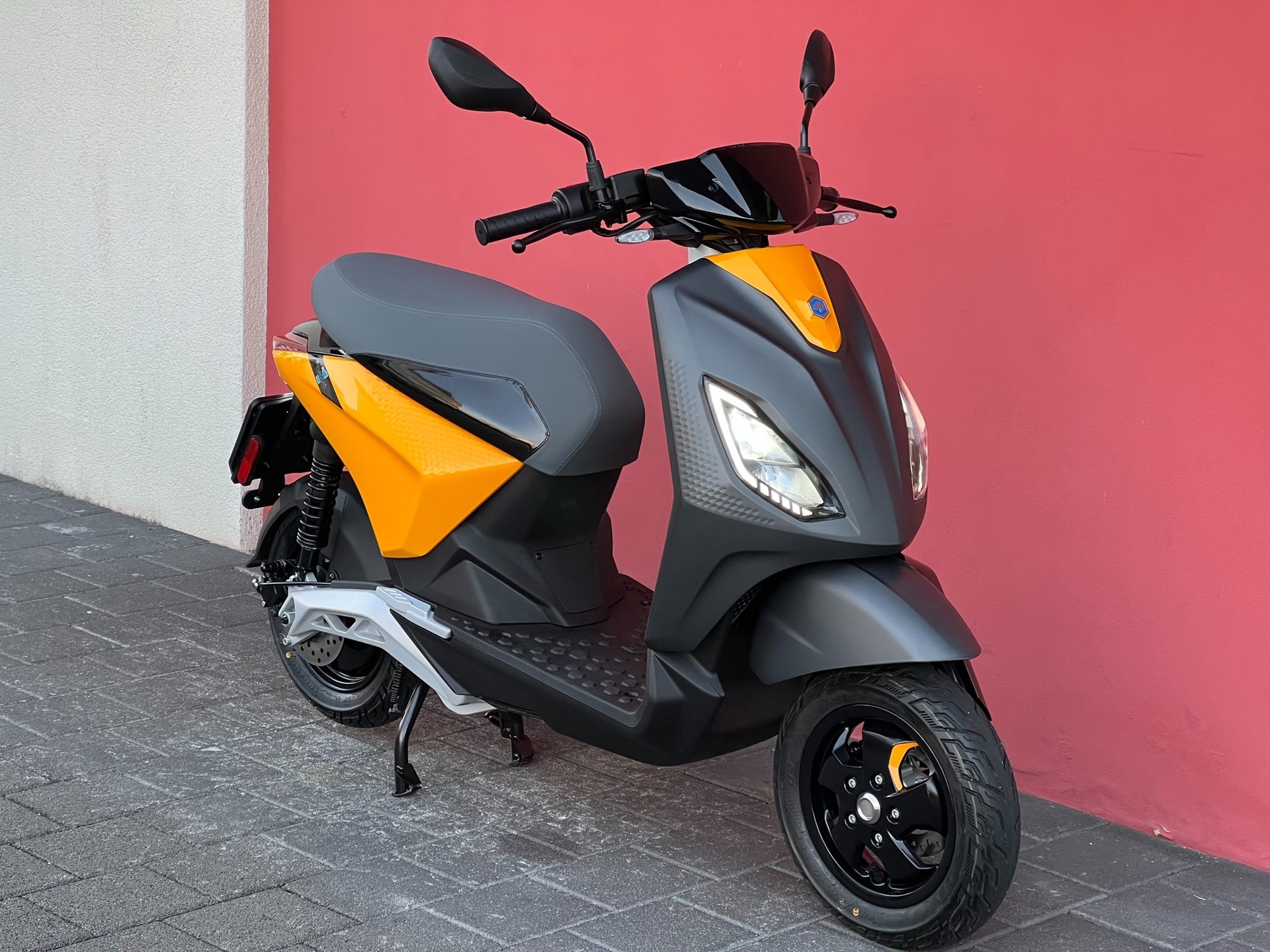PIAGGIO Piaggio 1 Active 60km/h-image-11