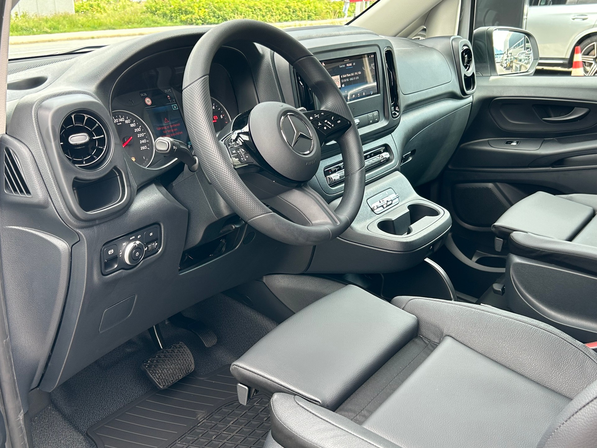 MERCEDES-BENZ Vito 119 CDI KA PRO Lang 4MATIC-image-11