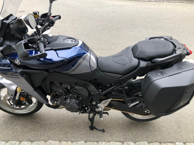 YAMAHA Tracer 9 GT+ Y-AMT-showroom-element-3
