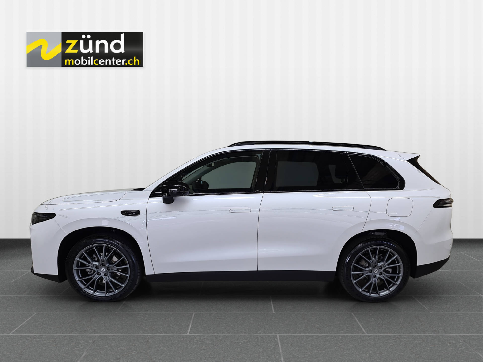 LEAPMOTOR C10 EV AWD 598 PS-image-1