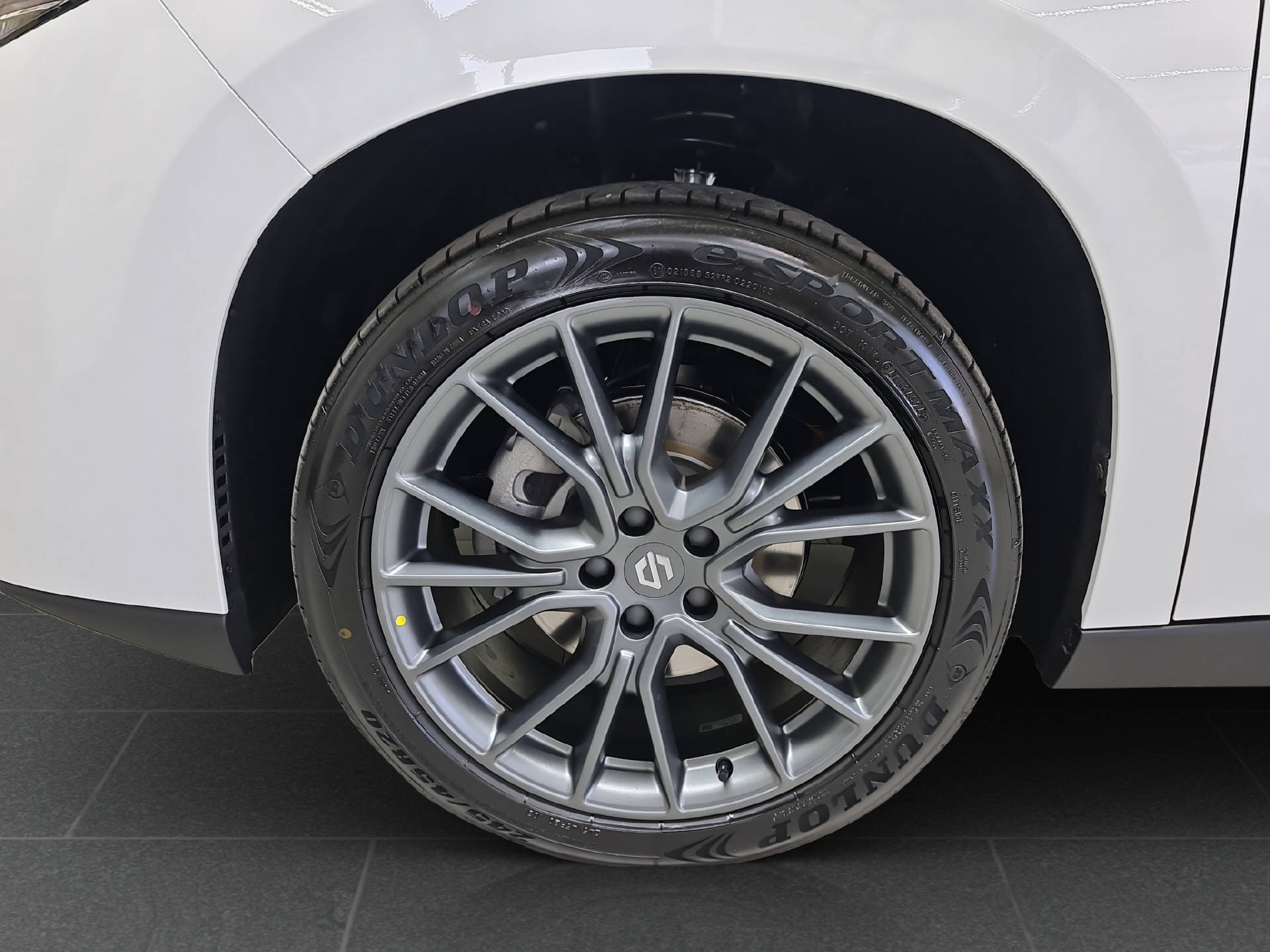 LEAPMOTOR C10 EV AWD 598 PS-image-12